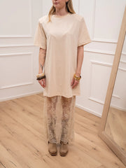 Vestito in pizzo con t shirt nocciola - HaveOne