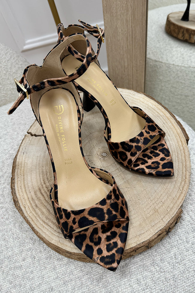 Sandali Selene in raso maku - Divine Follie