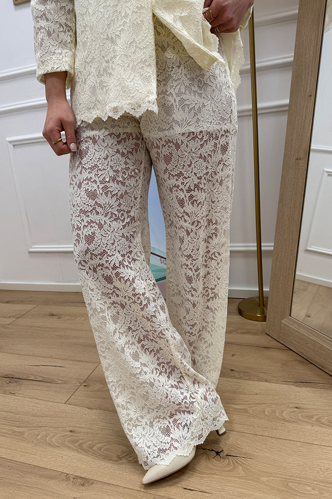 Pantaloni in pizzo panna con culotte - HaveOne