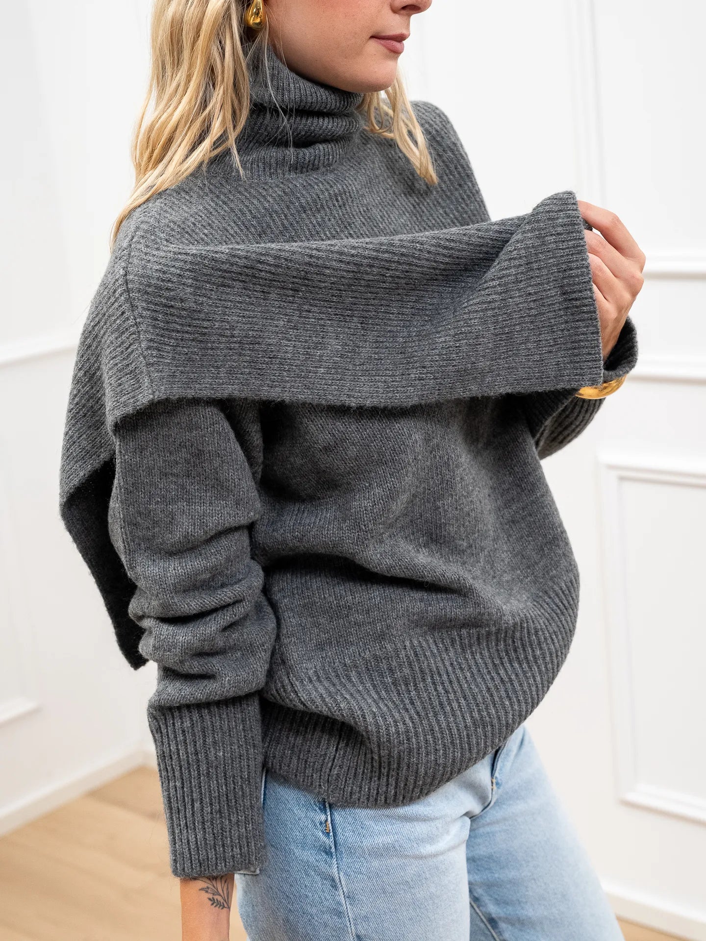 Set maglia girocollo e cappa grigio - Kontatto