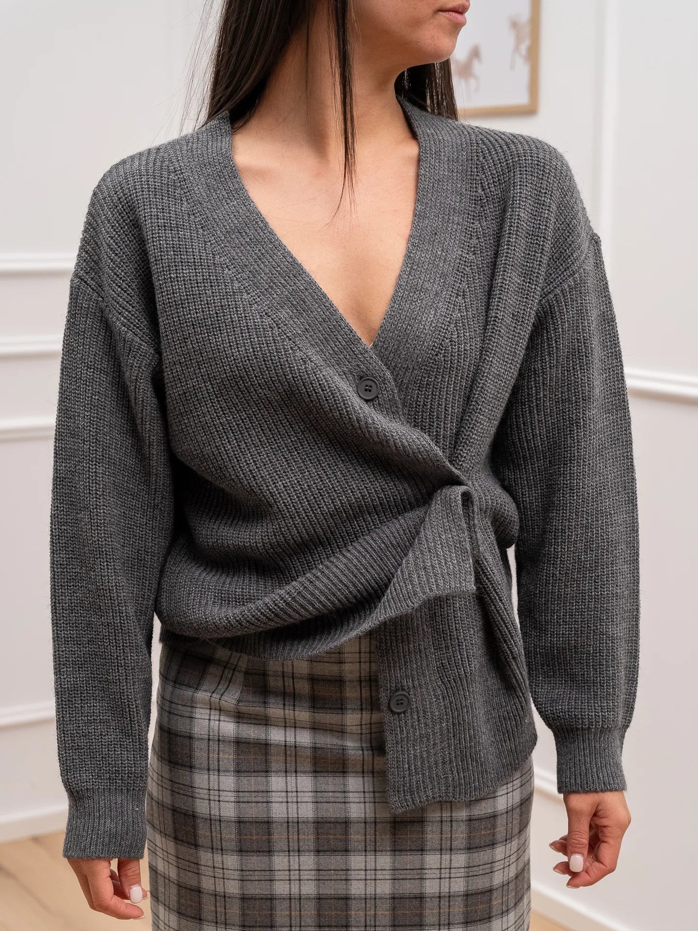 Cardigan punto pannocchia antracite con bottone laterale - HaveOne