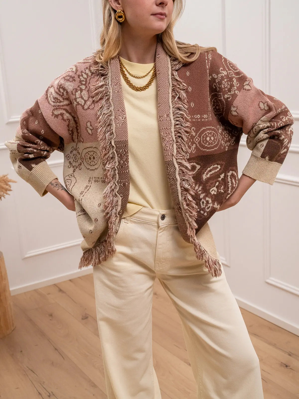 Cardigan alanui rosa, noce e toffee sfrangiato - Kontatto