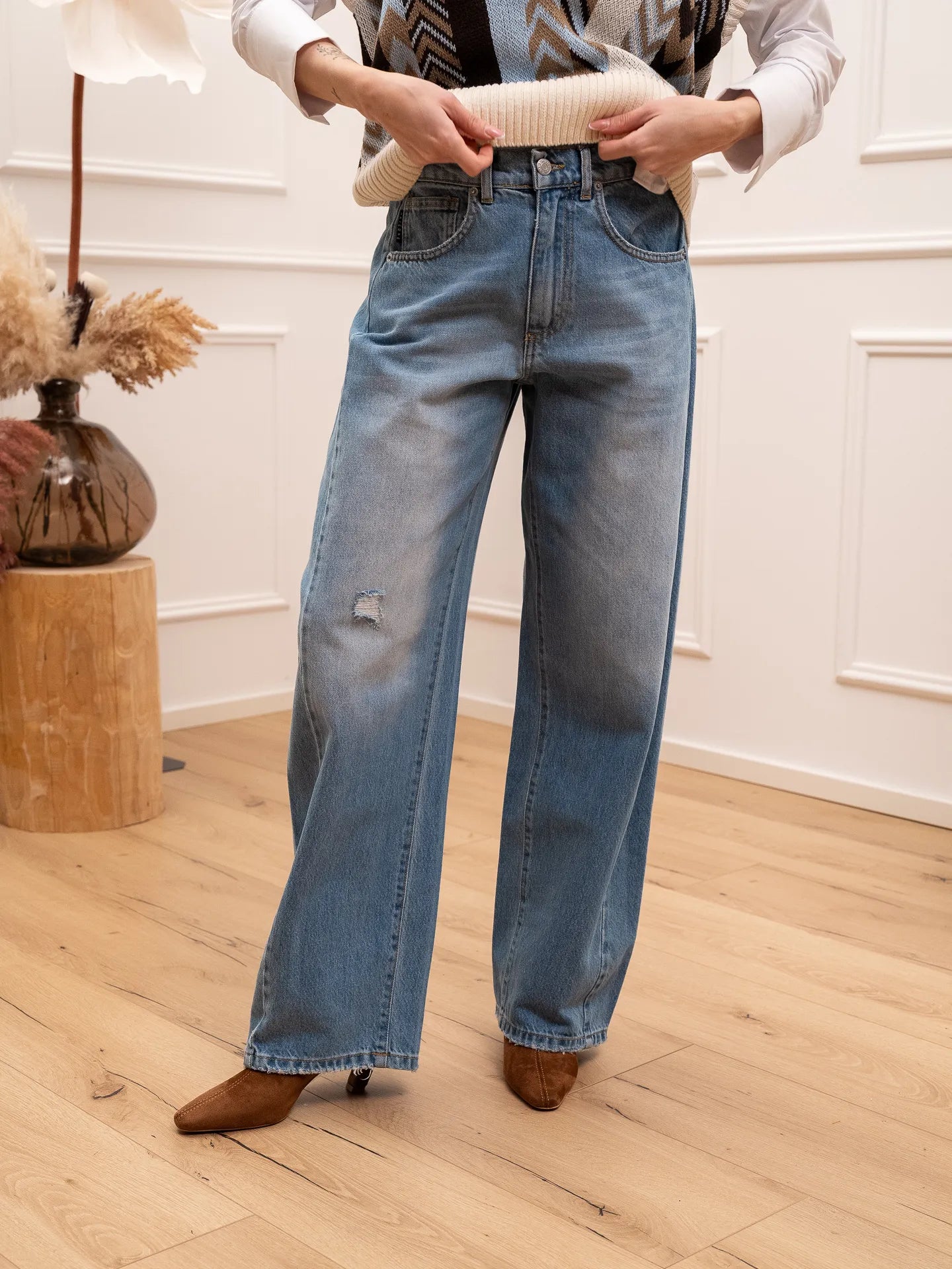 Jeans Lucy con micro rottura - HaveOne