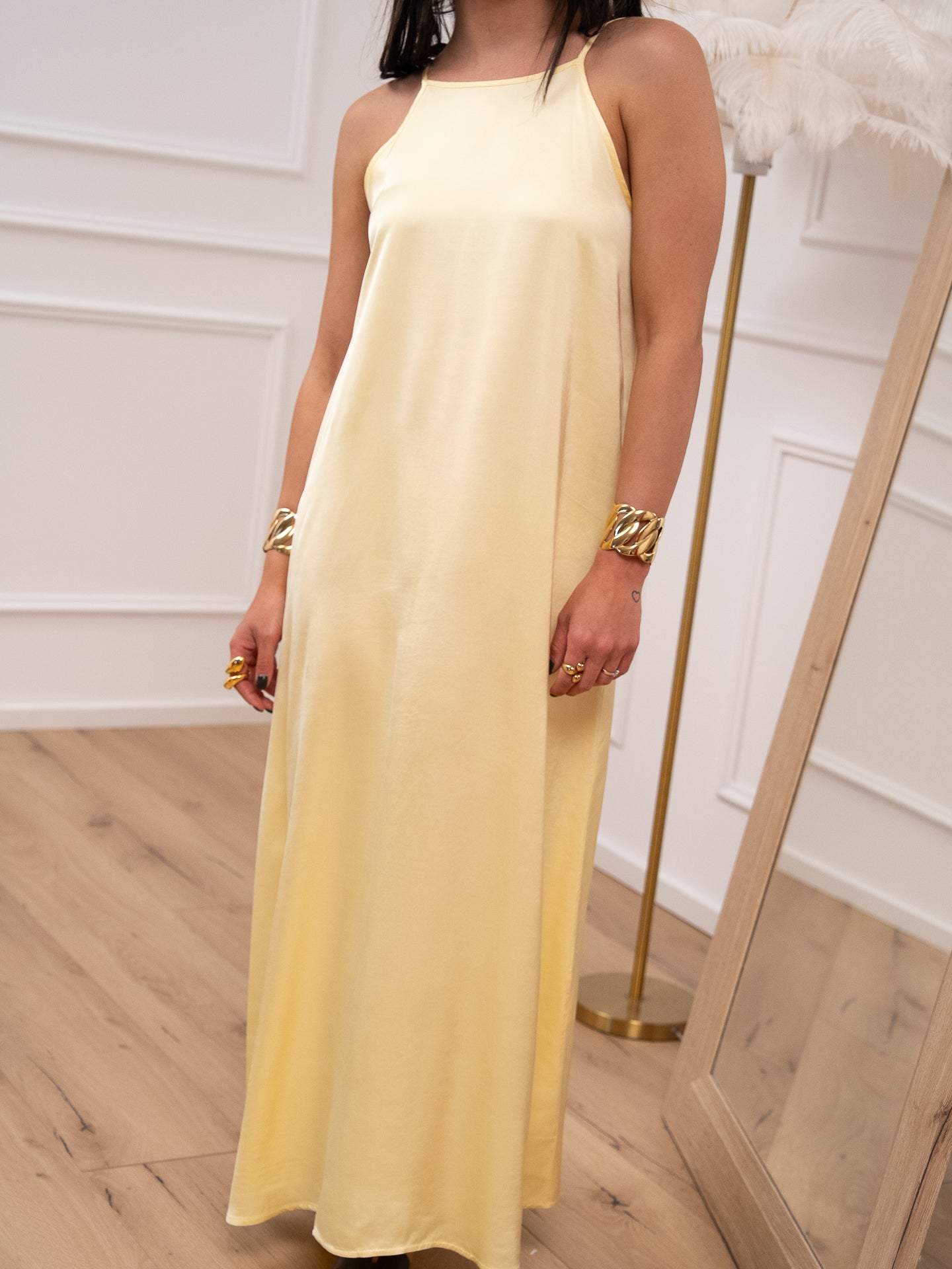 Vestito lungo pulcino scollo a v sul retro - HaveOne