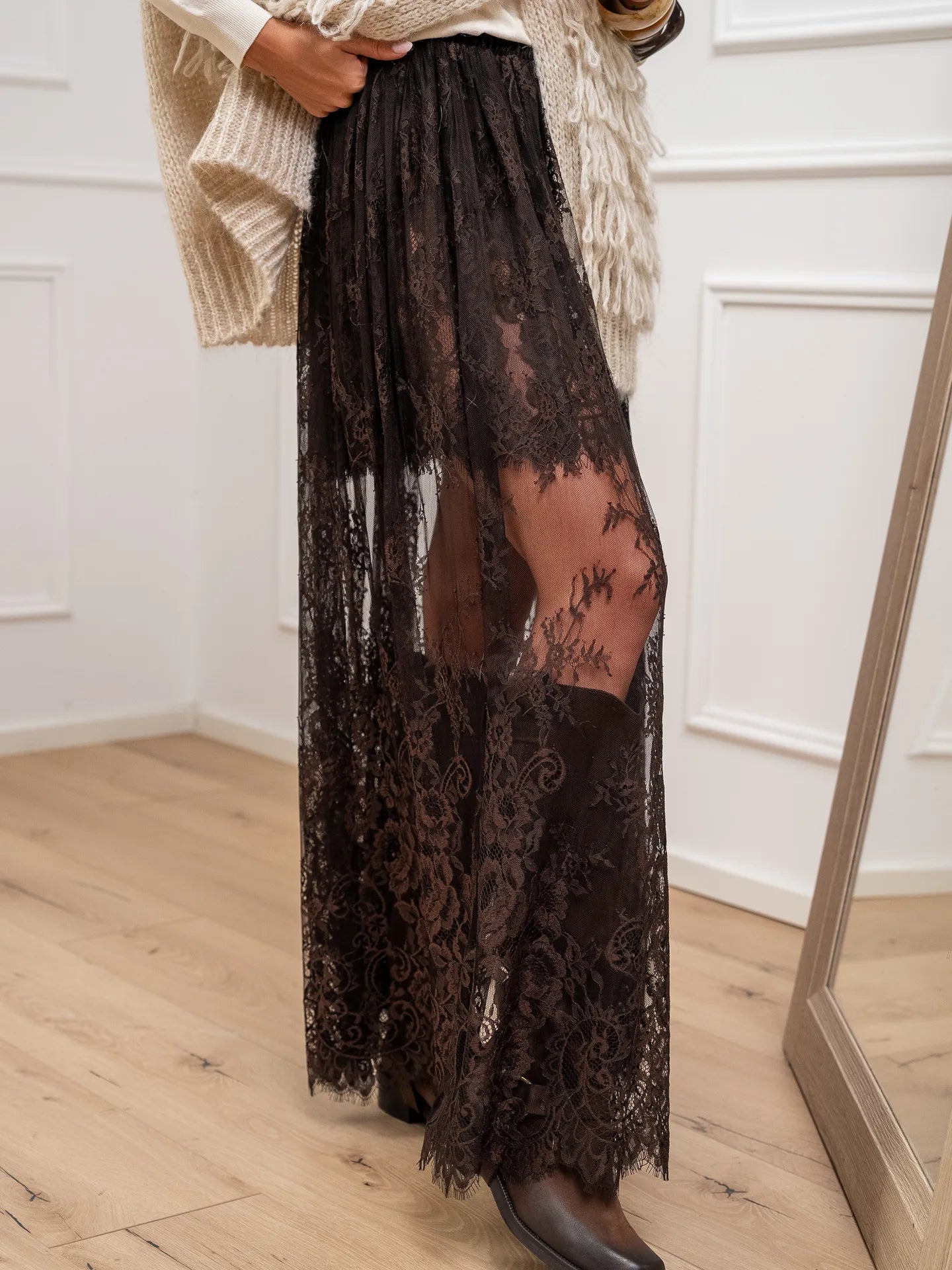 Gonna lunga in pizzo moro - Vicolo