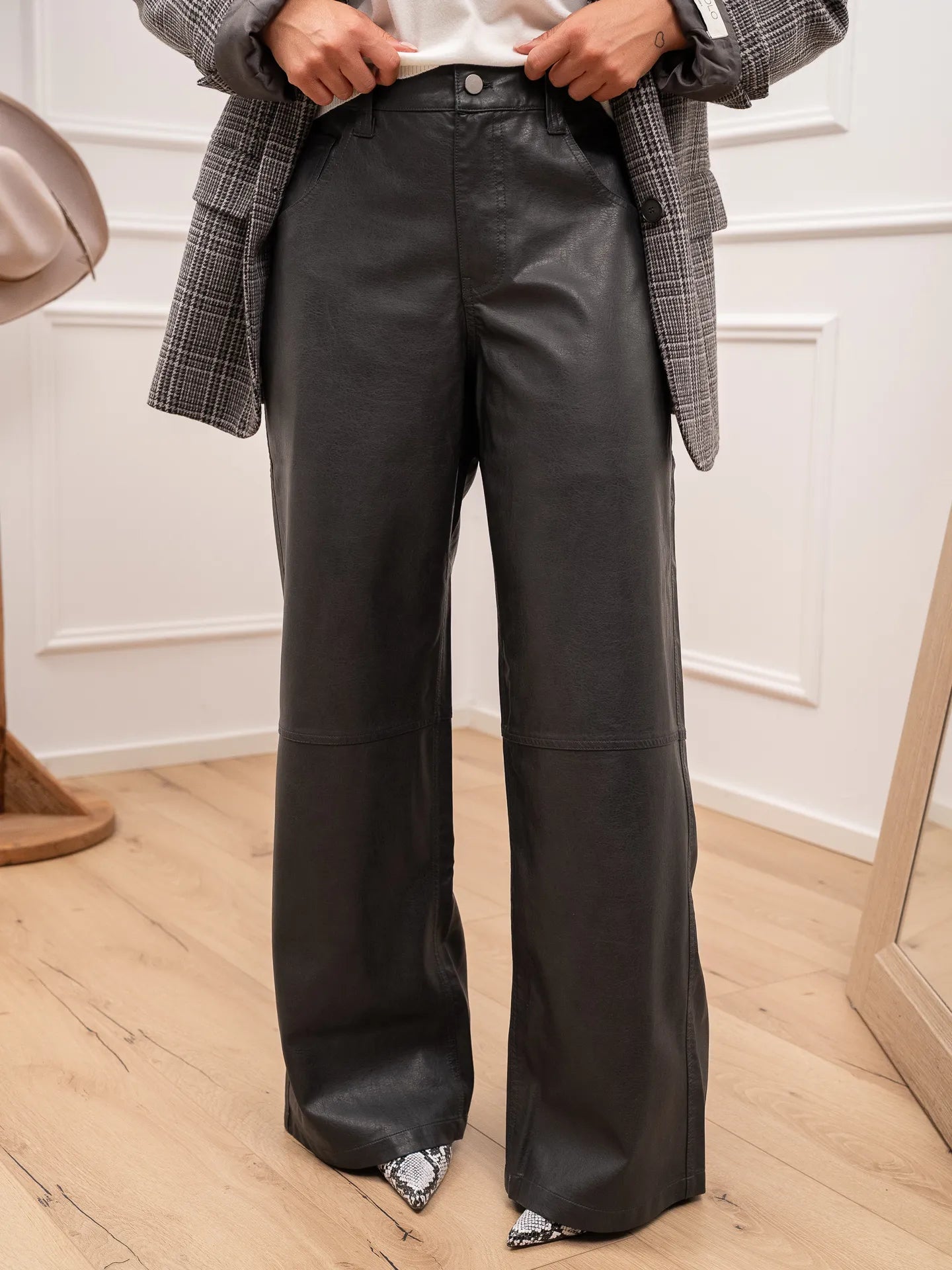 Pantaloni fumo in ecopelle - Glamorous