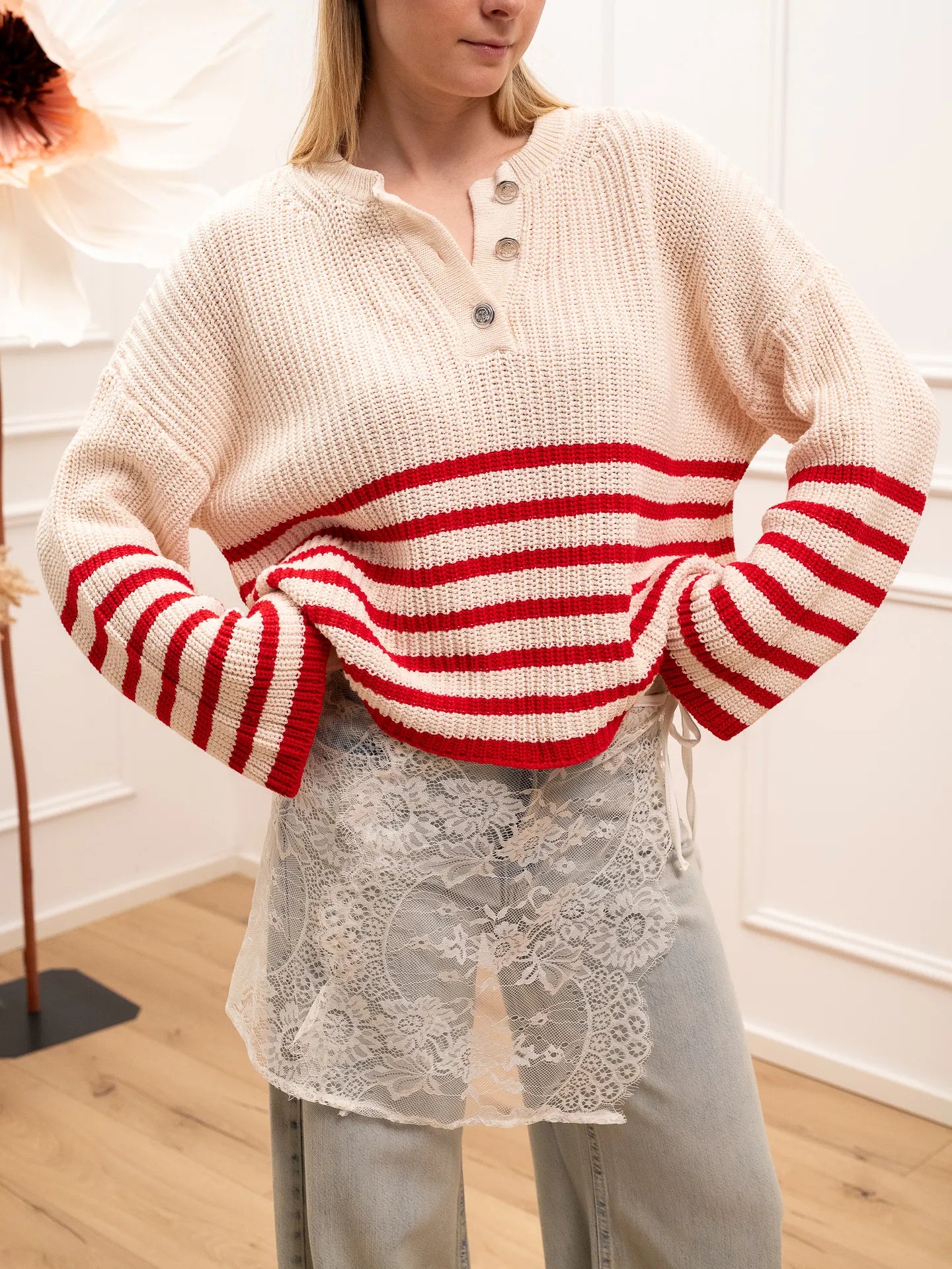 Maglia serafino burro riga rossa con bottoni - HaveOne