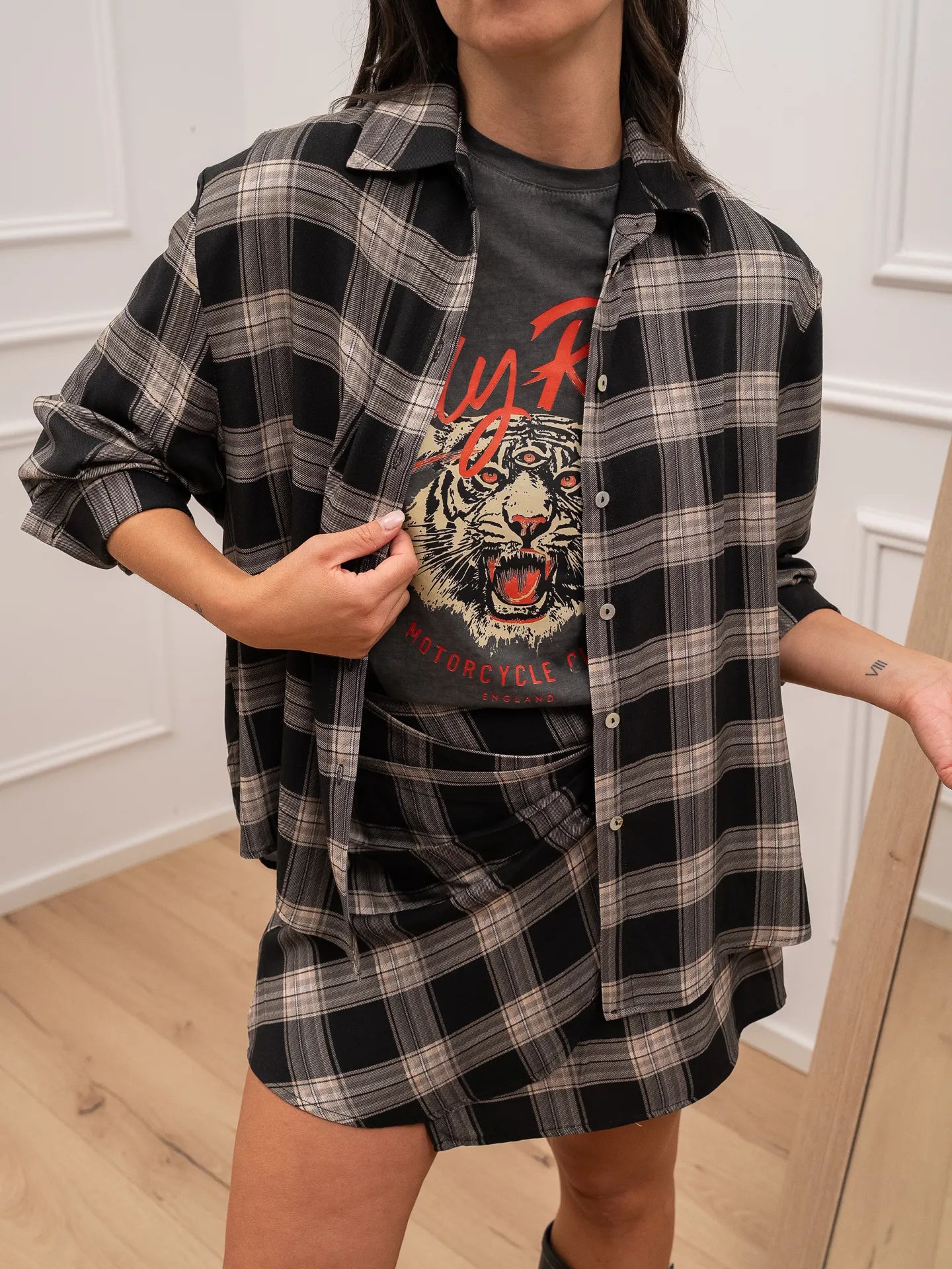 Camicia basic check grigia in viscosa - HaveOne