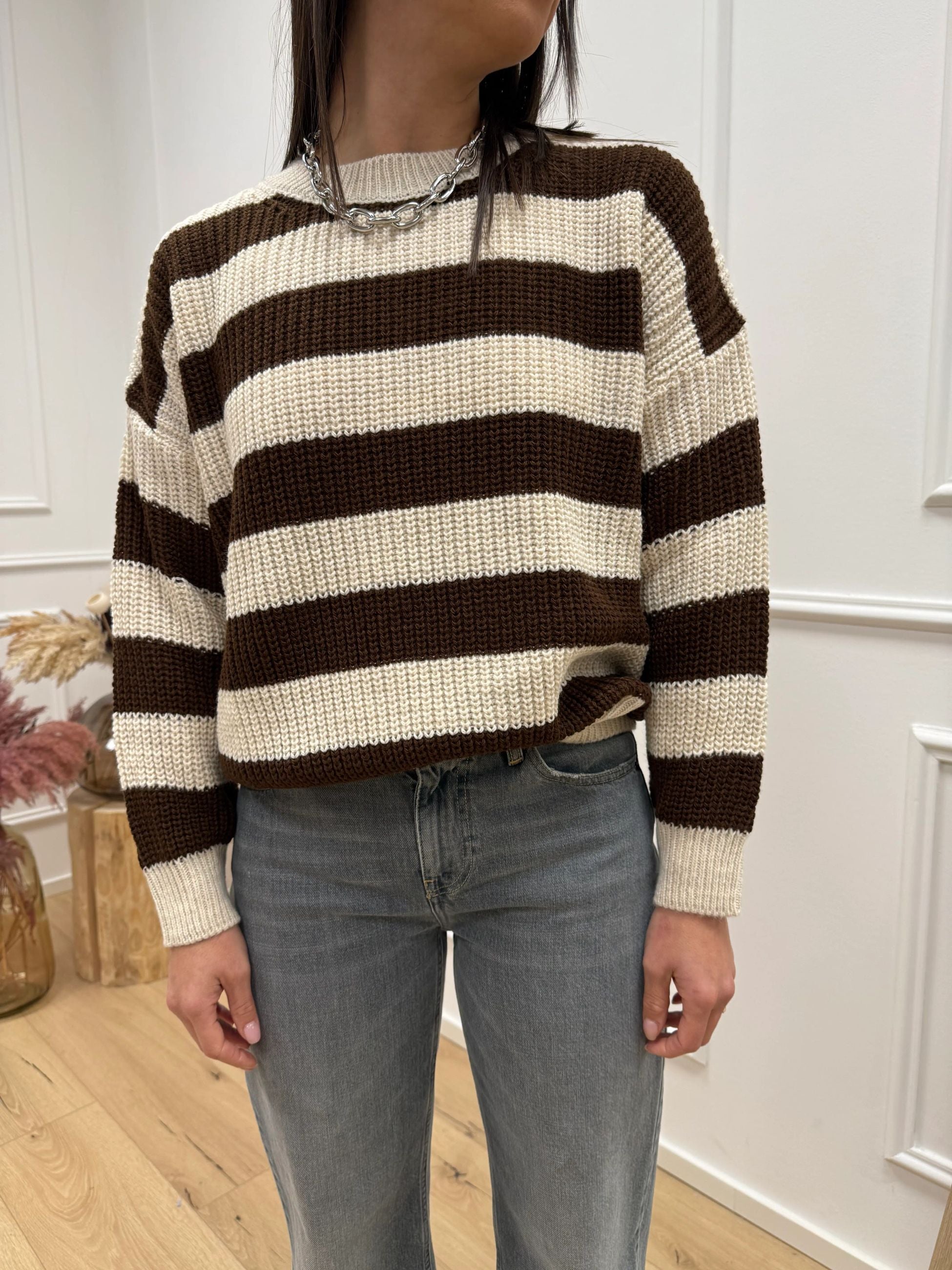 Maglia girocollo rigata moro e crema - HaveOne