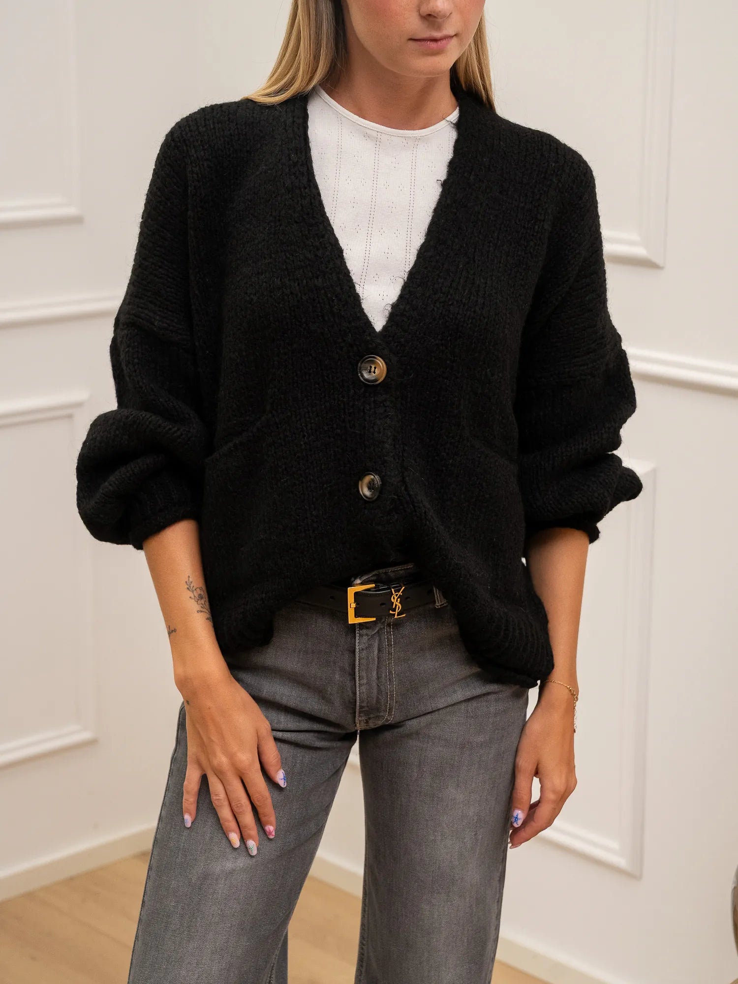 Cardigan tre bottoni nero con tasche - HaveOne