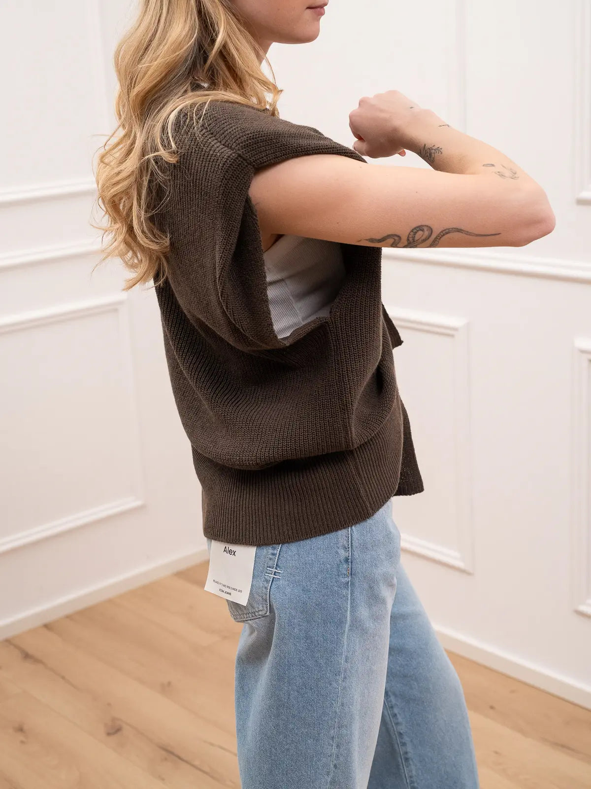 Gilet moro chiusura obliqua con maxi spalline - HaveOne
