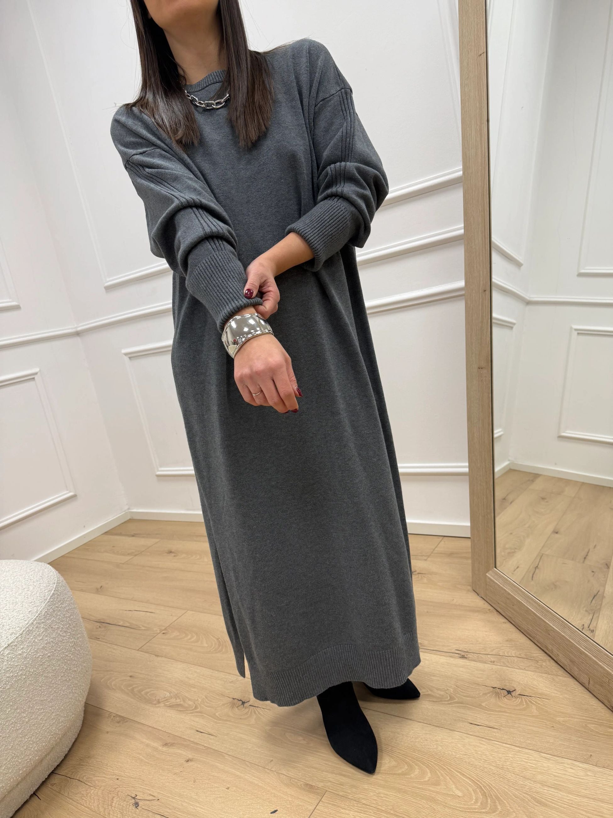 Vestito over grigio con spacco laterale - Philia Loft