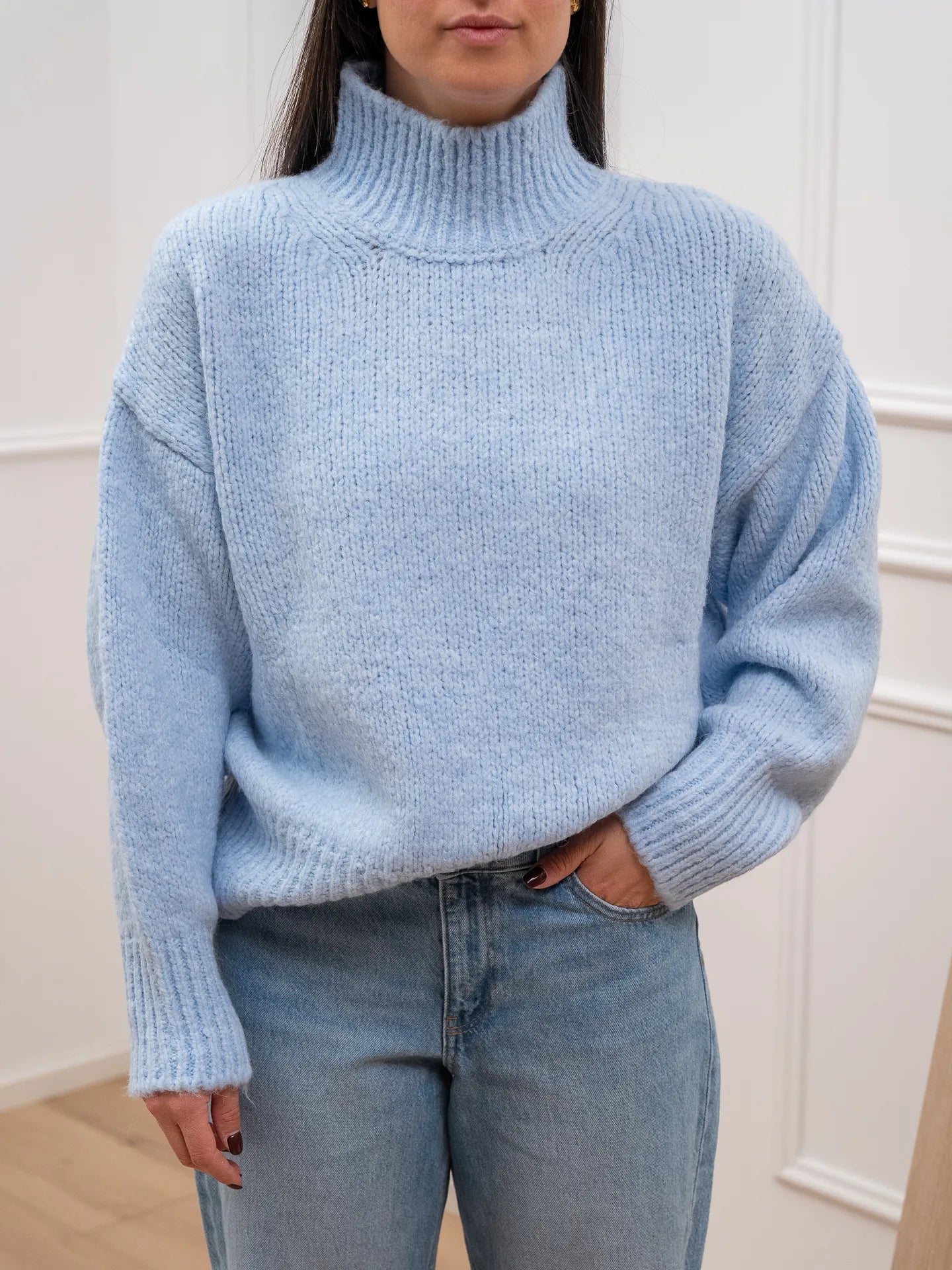 Maglia azzurra collo a cratere - Vicolo