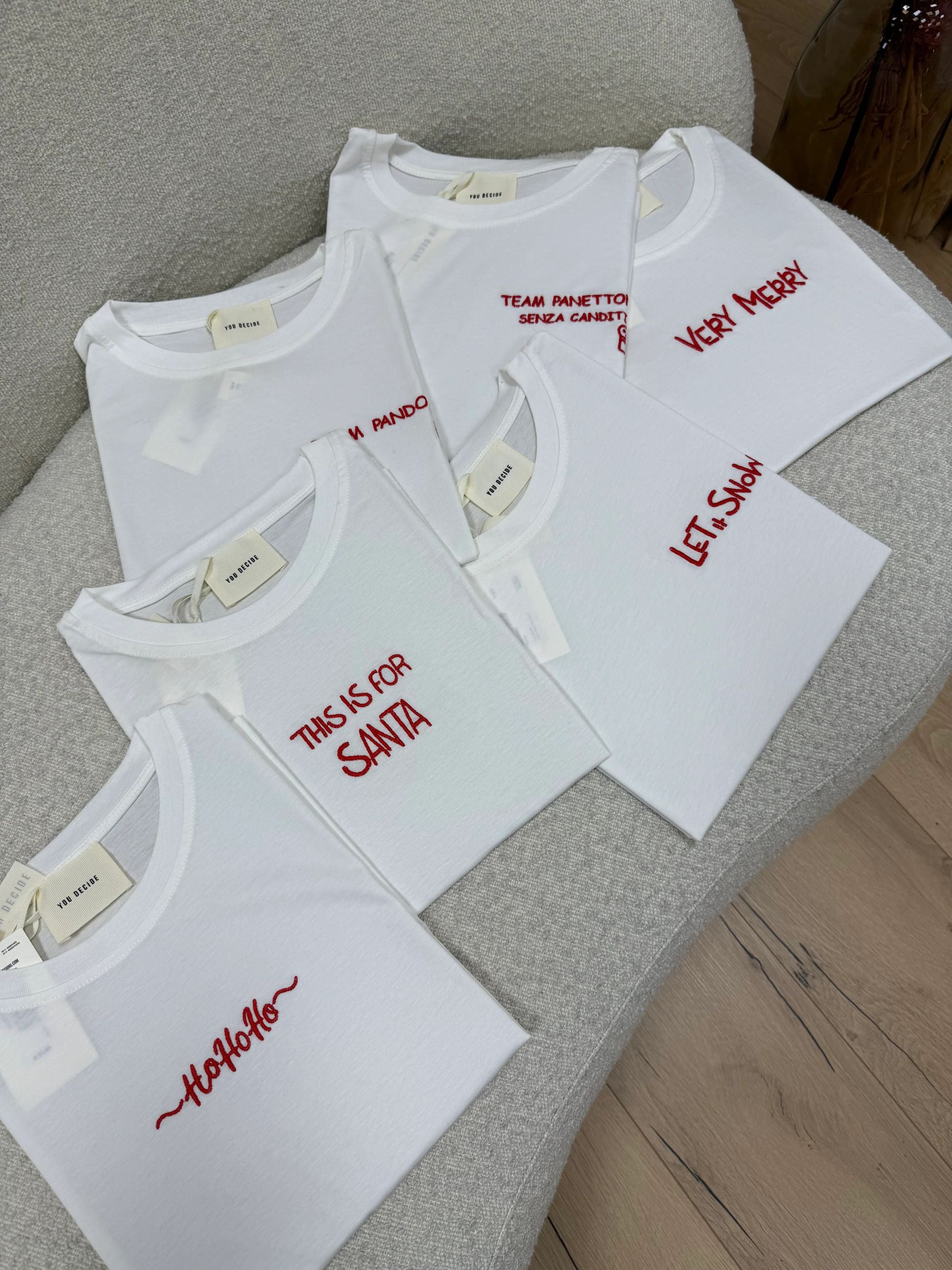 T shirt ricamo "Let it snow" - You Decide