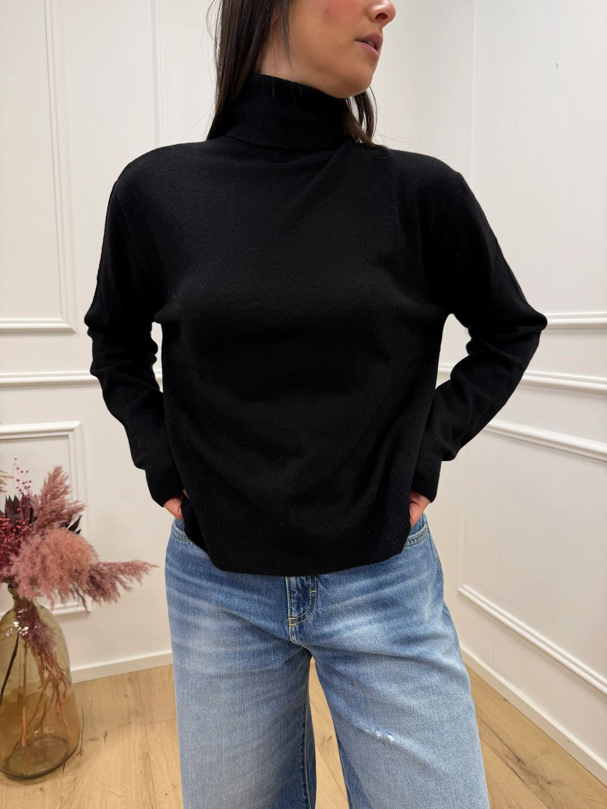 Maglia dolcevita nera 80% lana - HaveOne
