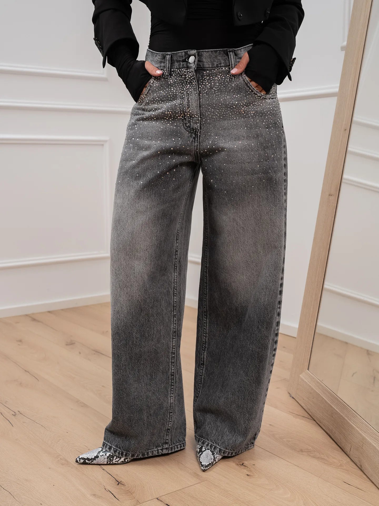 Jeans grigio con strass a cascata - Philia Loft