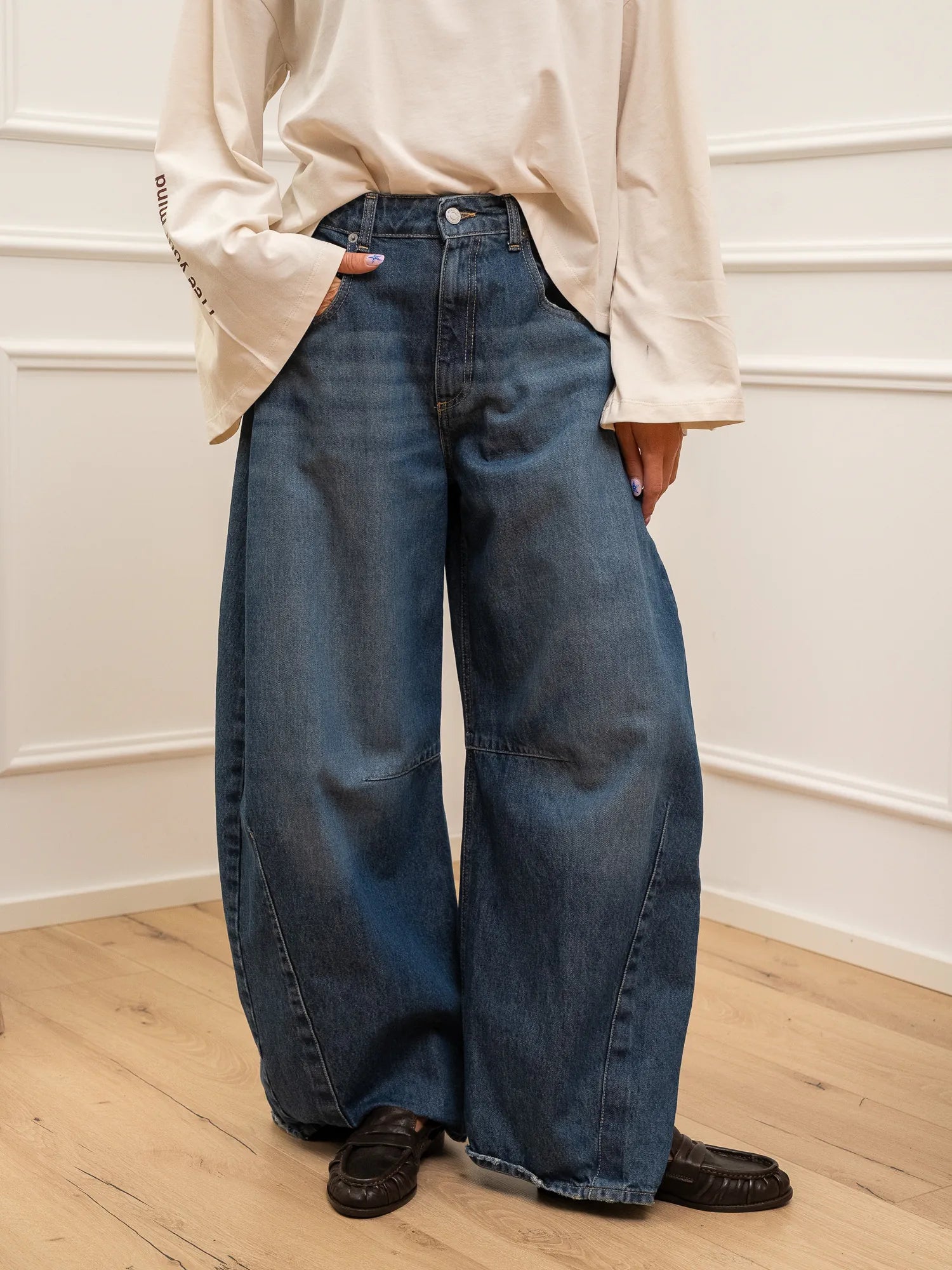 Jeans Michelle extra barrel con impunture - HaveOne