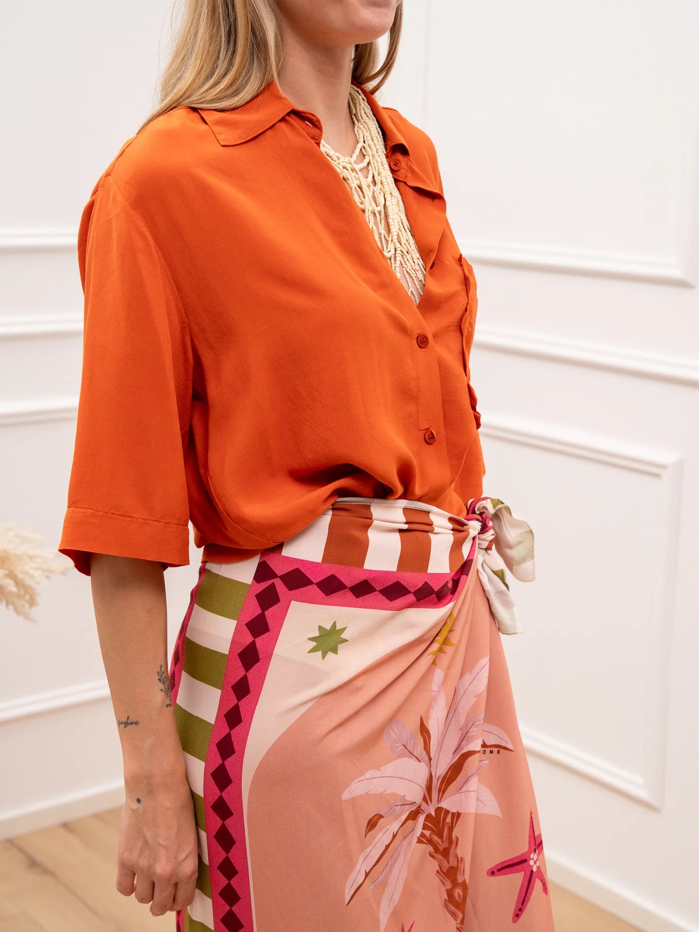 Camicia papaya tasca bordo ondulato in viscosa - HaveOne