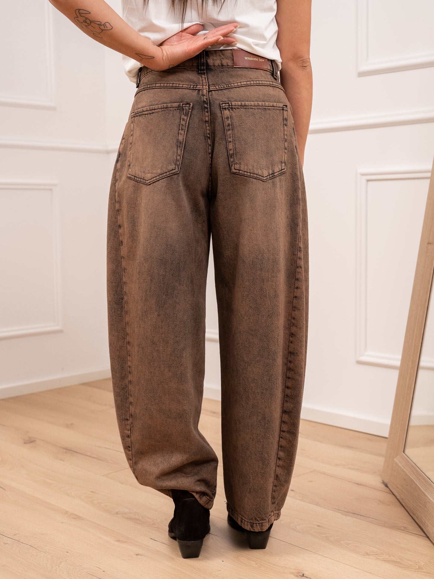 Jeans Anais choco balloon fit - Tensione In
