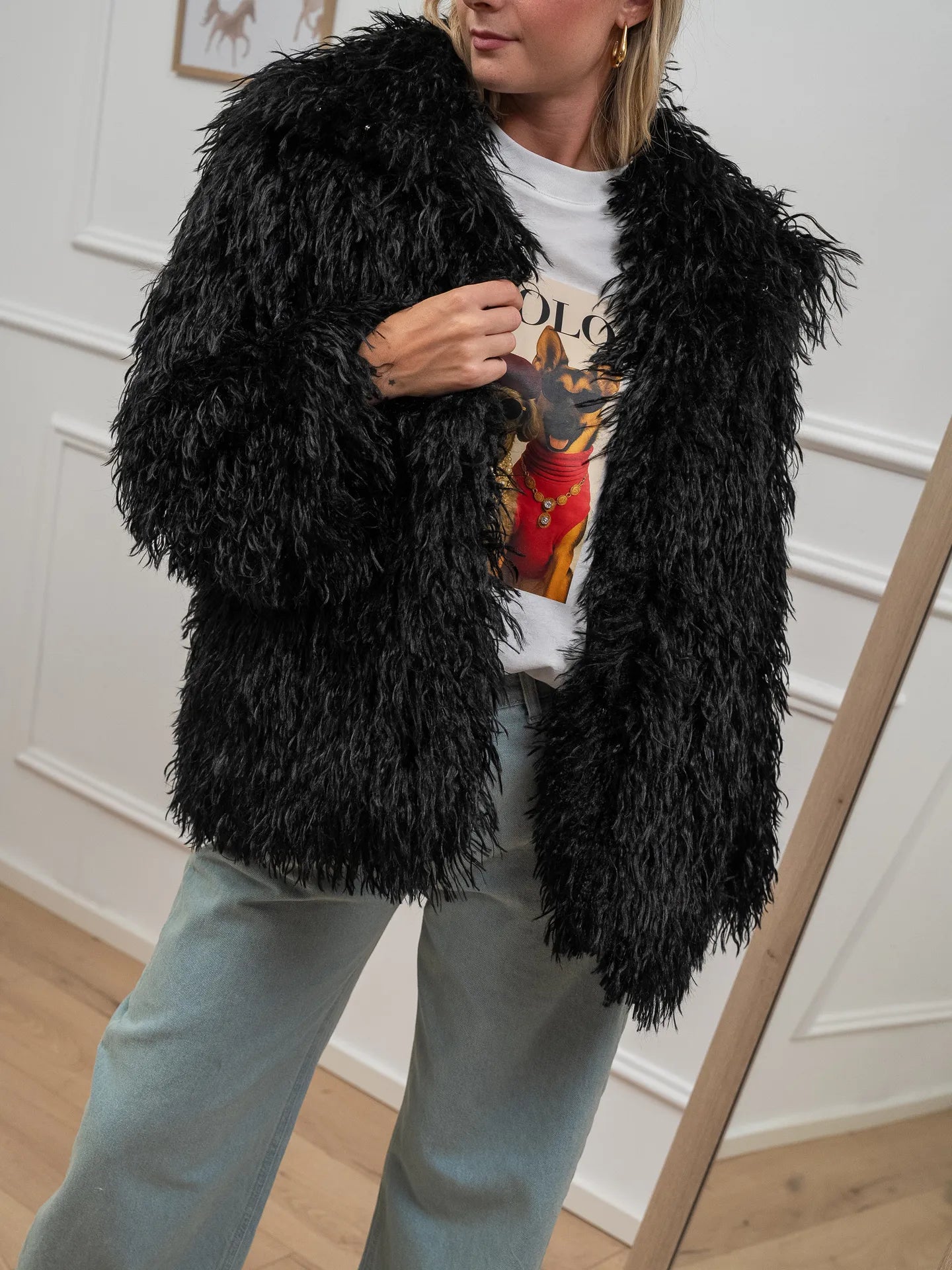 Pelliccia fluffly nera midi - HaveOne