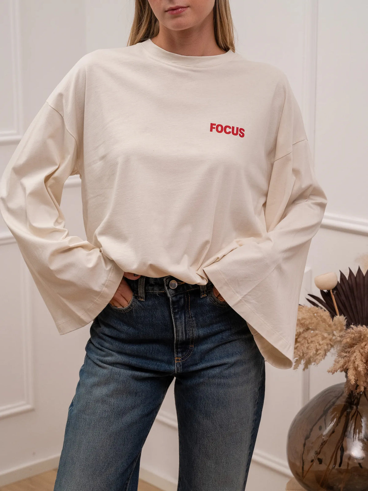 T shirt manica campana stampa Focus rossa - Vicolo