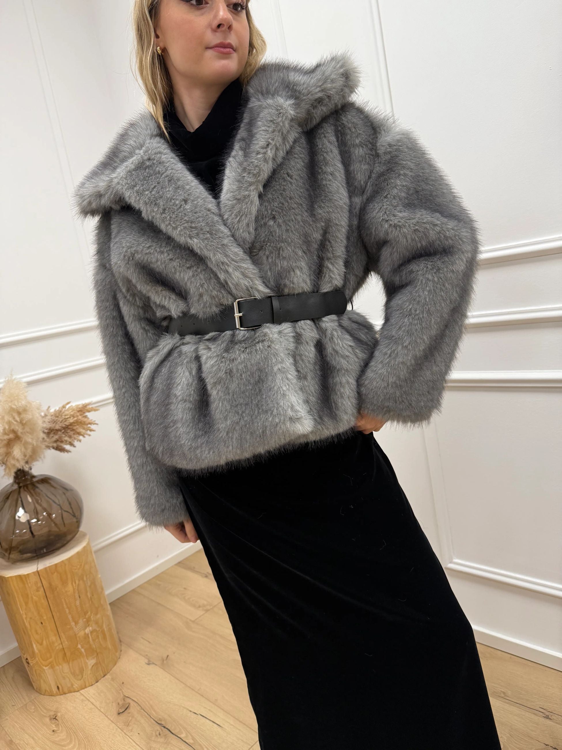 Eco pelliccia grigia con cintura - Vicolo