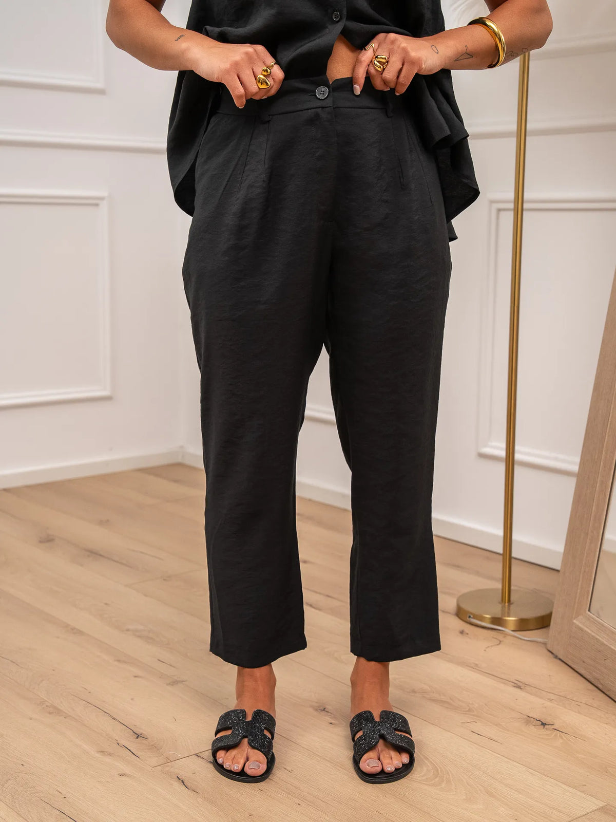 Pantaloni neri basic in modal - HaveOne
