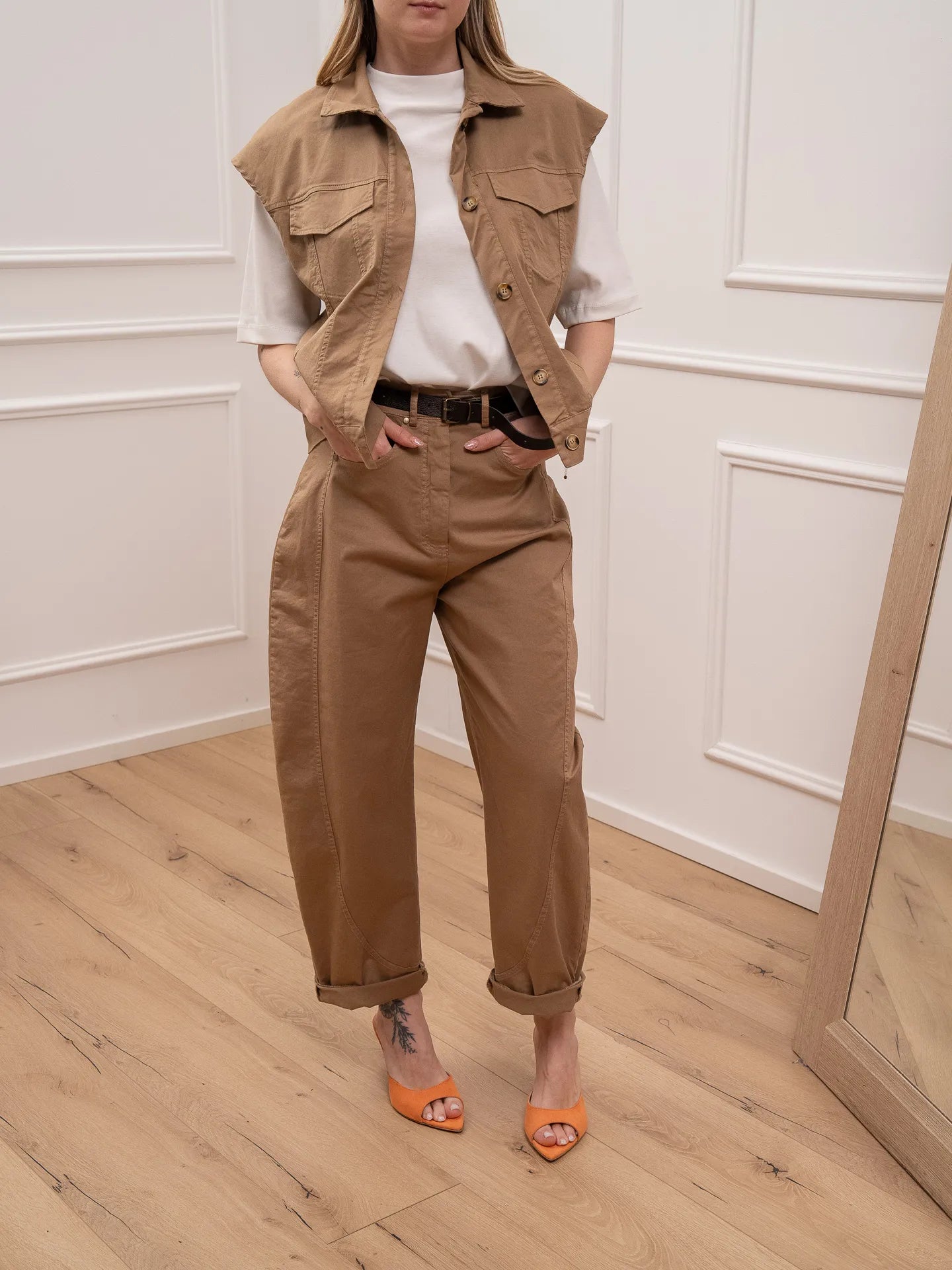 Gilet biscotto in cotone con bottoni - Vicolo