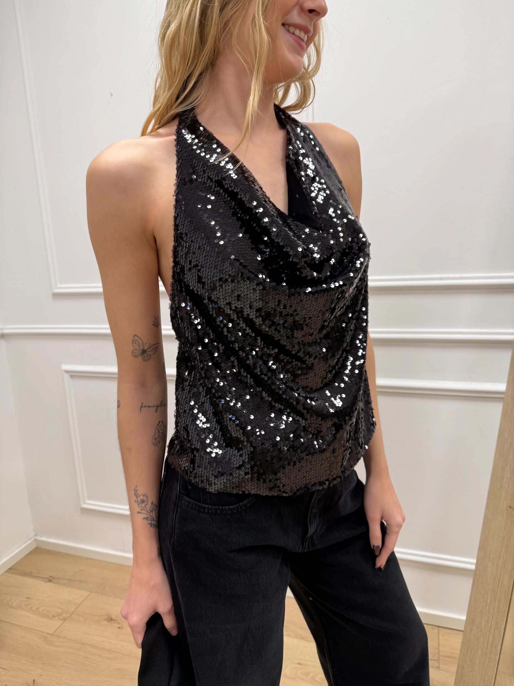 Top in paillettes nero con scollo ad anello - Vicolo