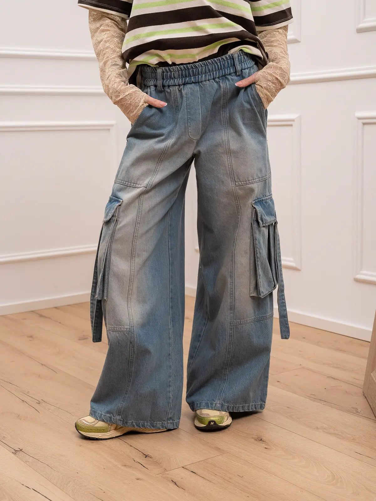 Pantaloni cargo in denim a palazzo - Tensione In