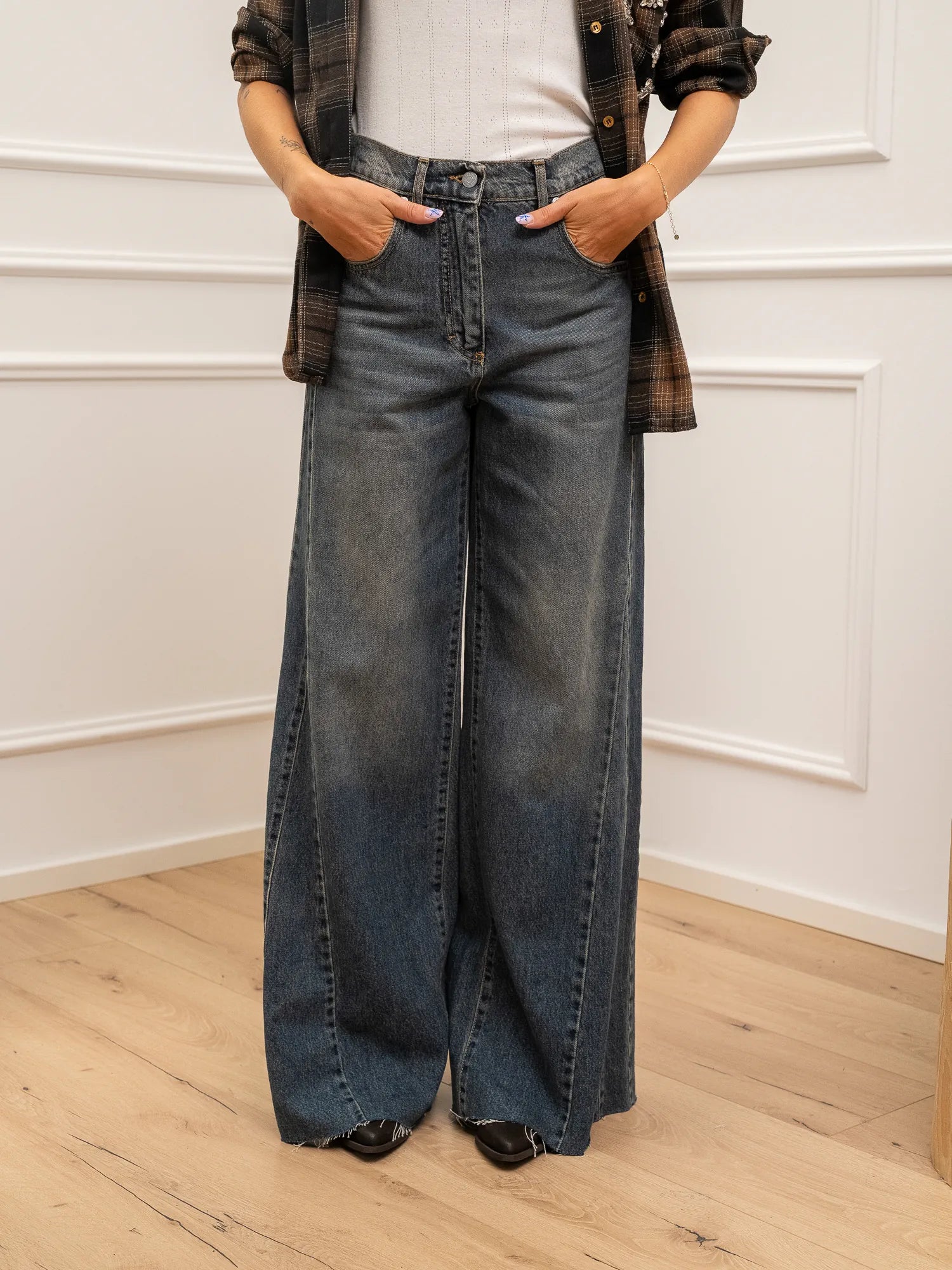 Jeans Julia blu denim con spicchio laterale - HaveOne