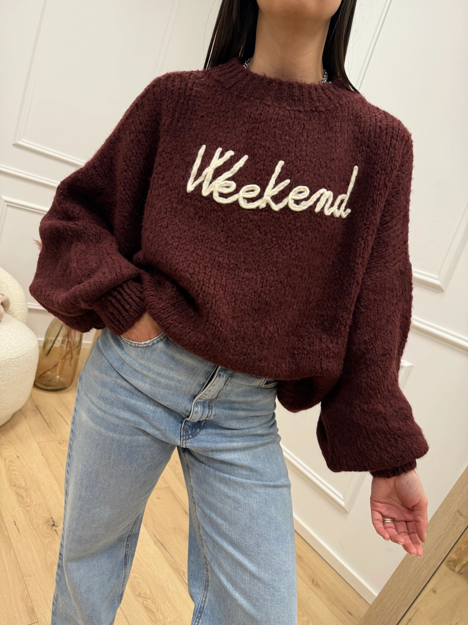 Maglia bordeaux ricamo "Weekend" - You Decide