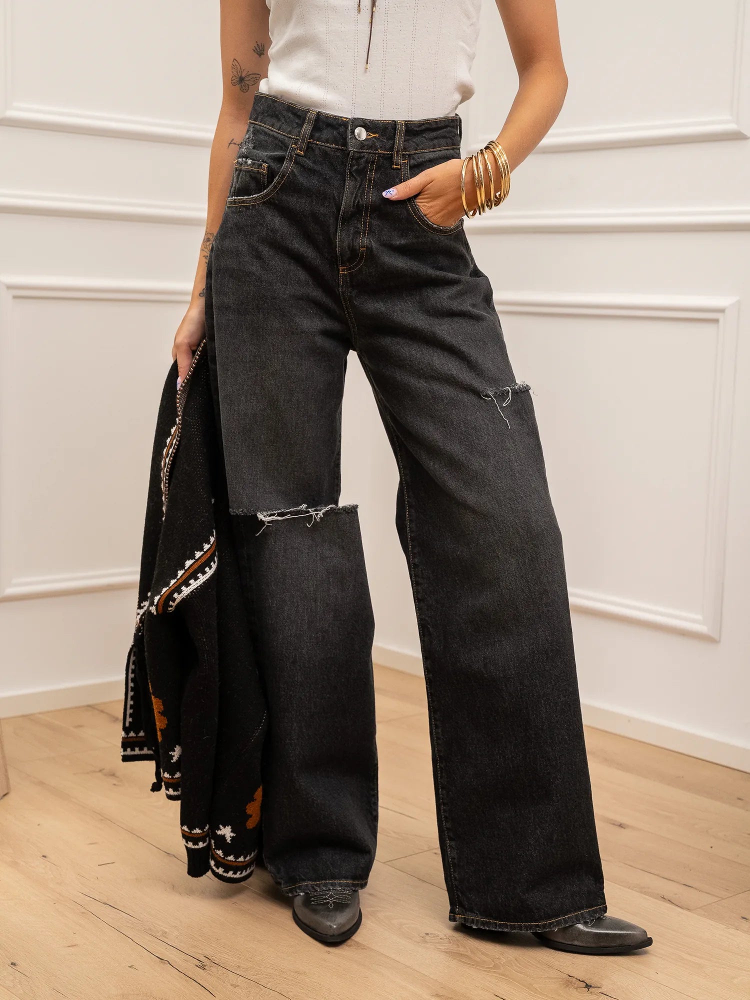 Jeans Poppy denim nero con rotture - Icon Denim