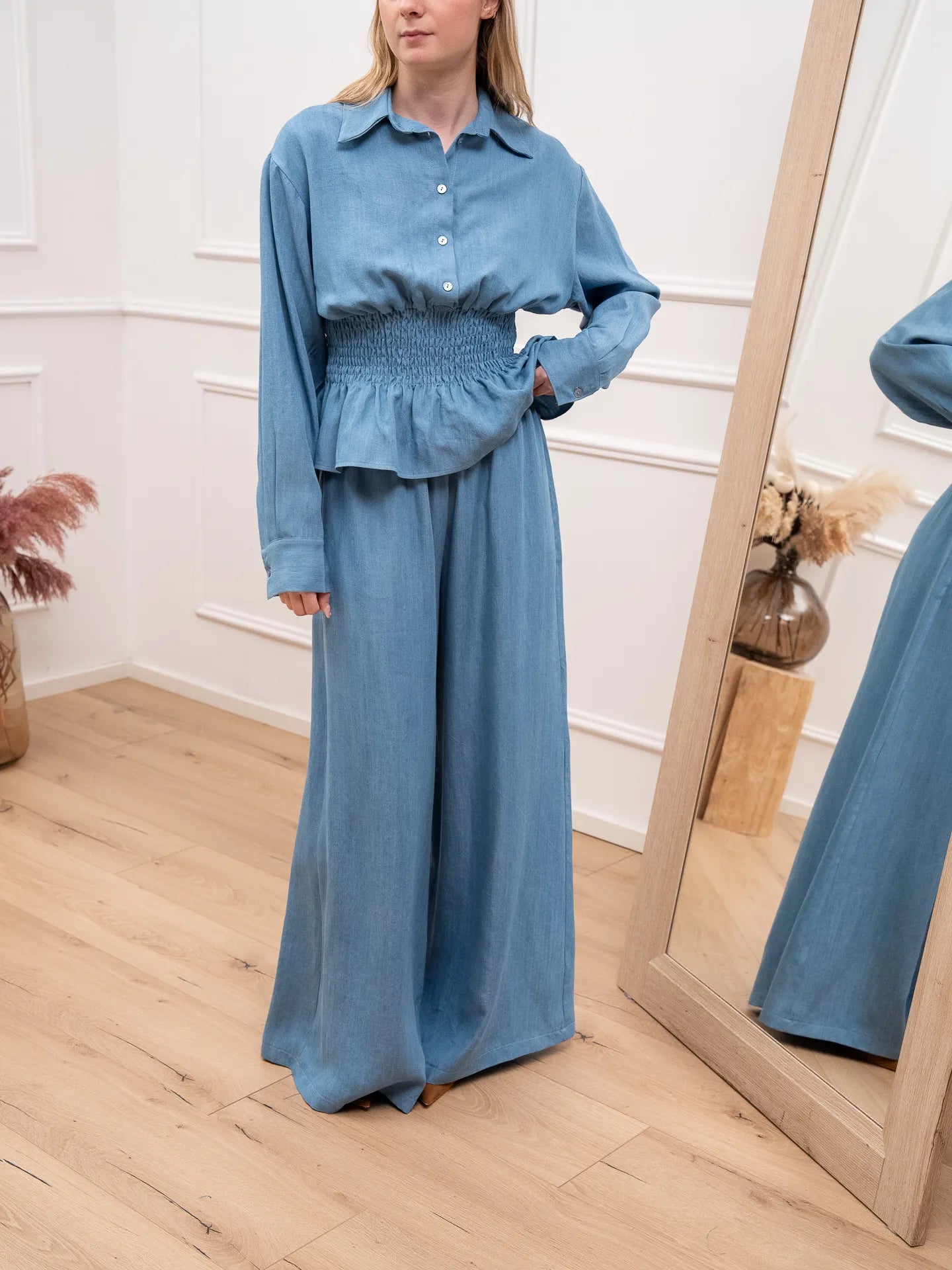 Camicia chambray con punto smock in vita - HaveOne