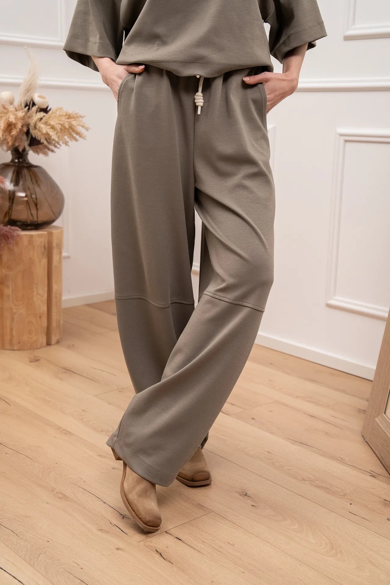 Pantaloni soft touch kaki barrel fit - Vicolo