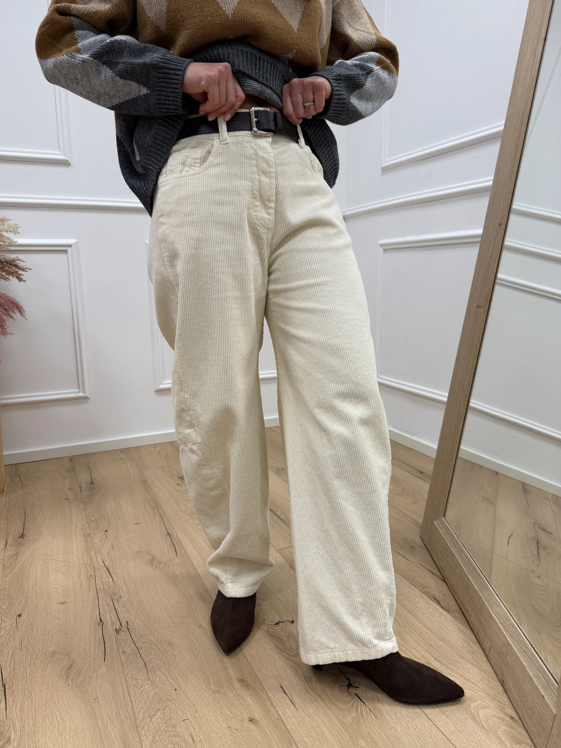 Pantaloni in velluto burro fit balloon - HaveOne