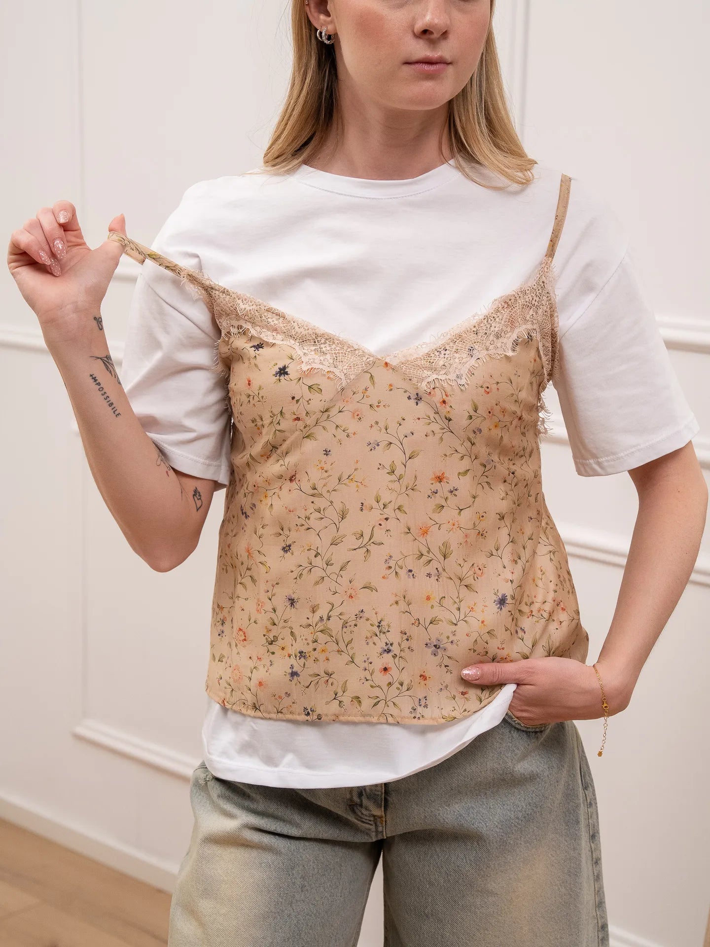 T shirt bianca con top floreale - HaveOne