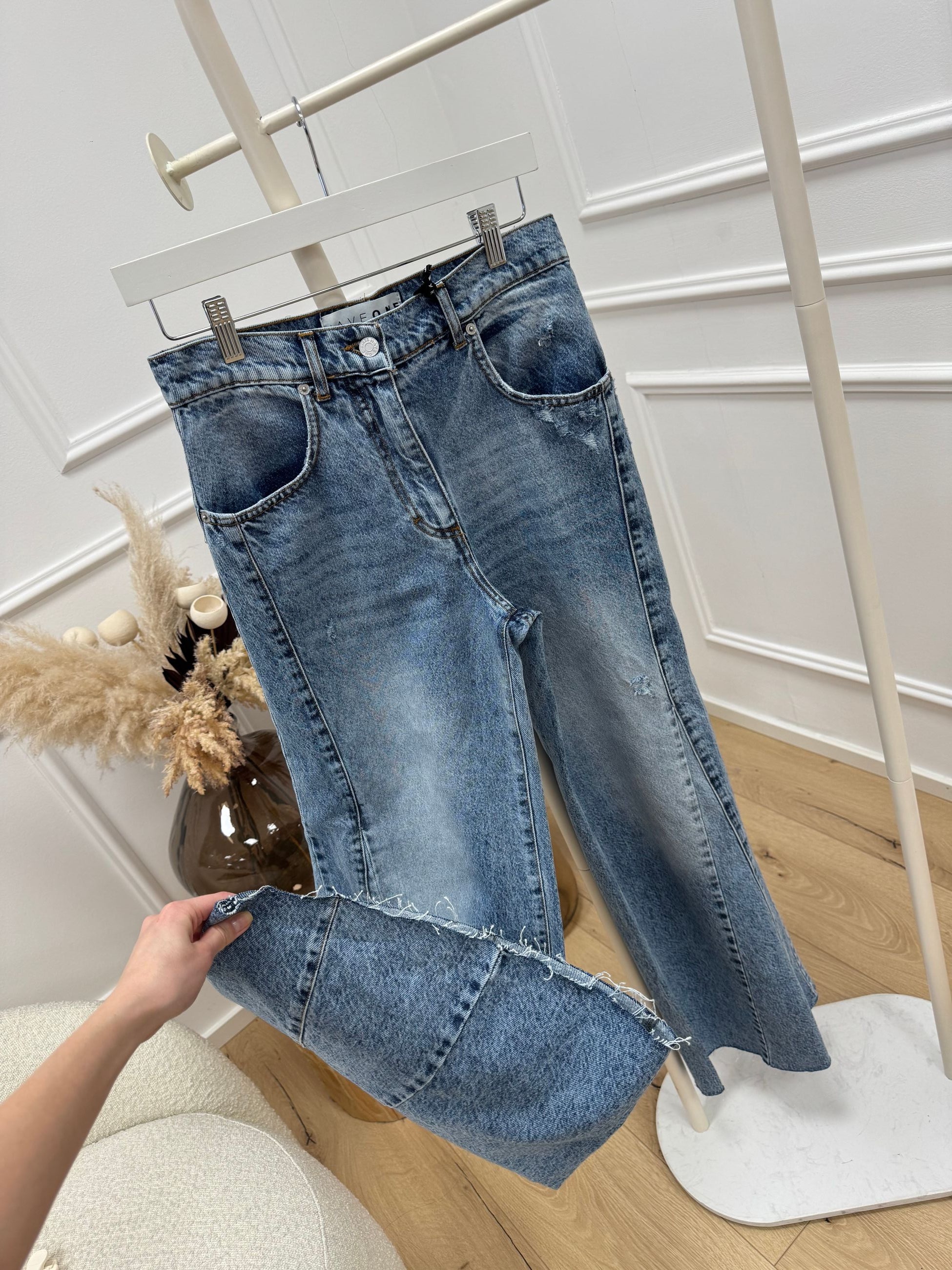 Jeans Julia a zampa con spicchio laterale - HaveOne