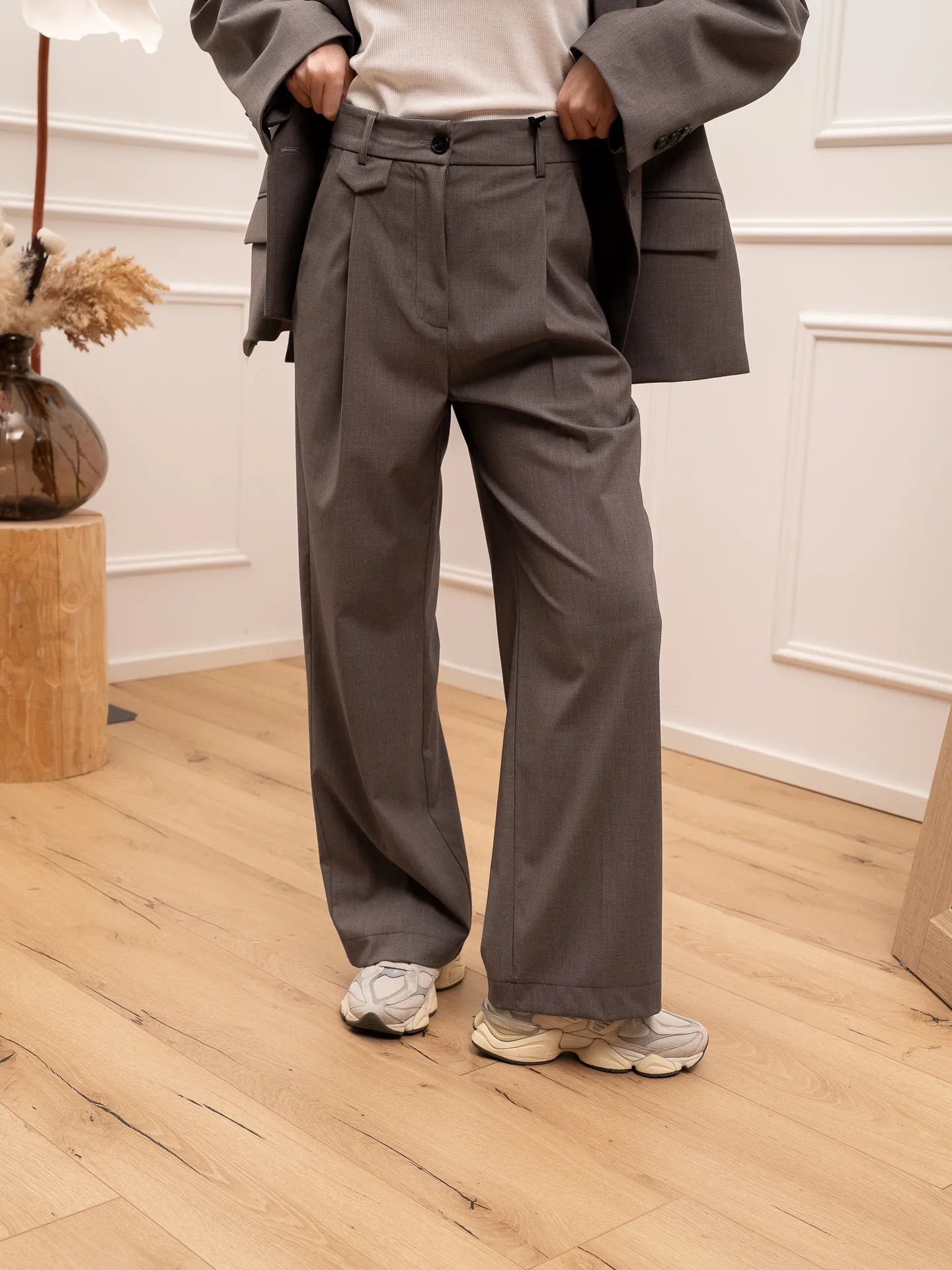 Pantaloni Frankie palazzo grigi con pinces - Vicolo