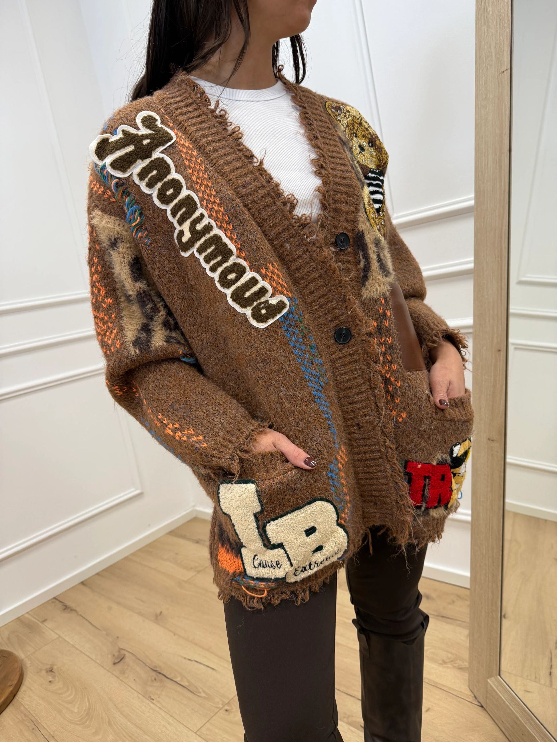 Cardigan biscotto con patch - Kontatto