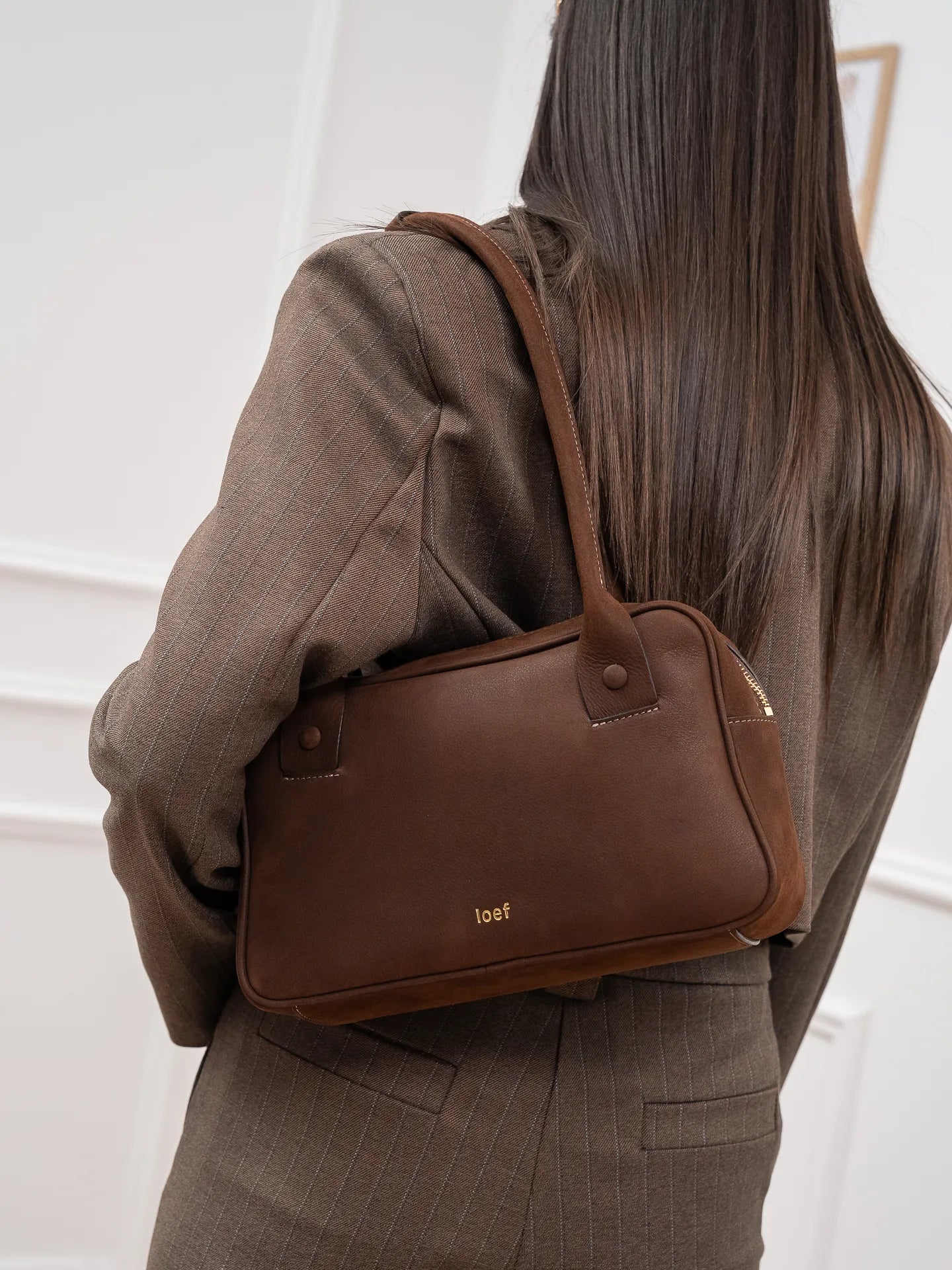 Borsa Bigotta in pelle nabuk sigaro - Ioef