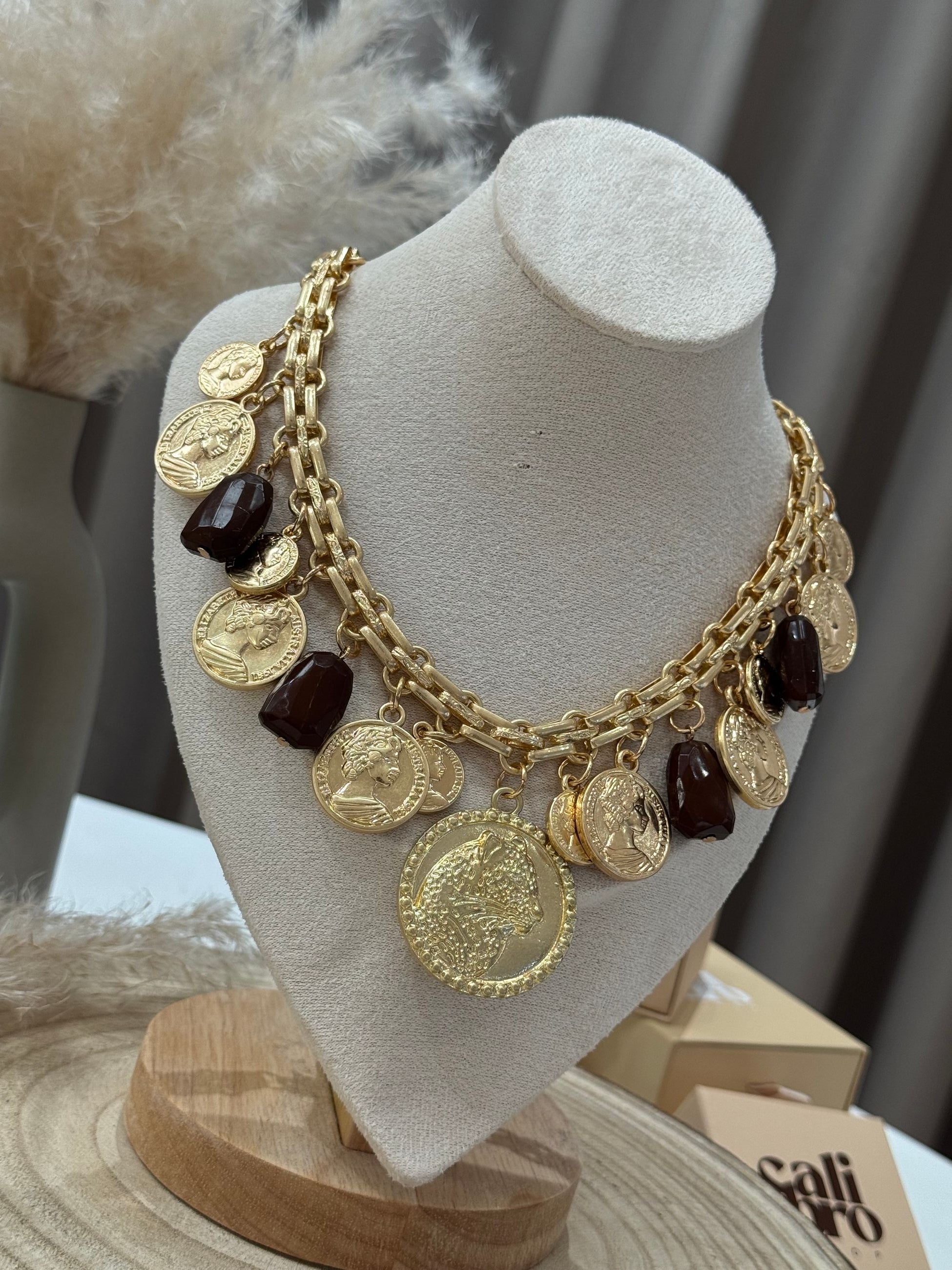 Collana con monete e pietre marroni - Calibro Shop