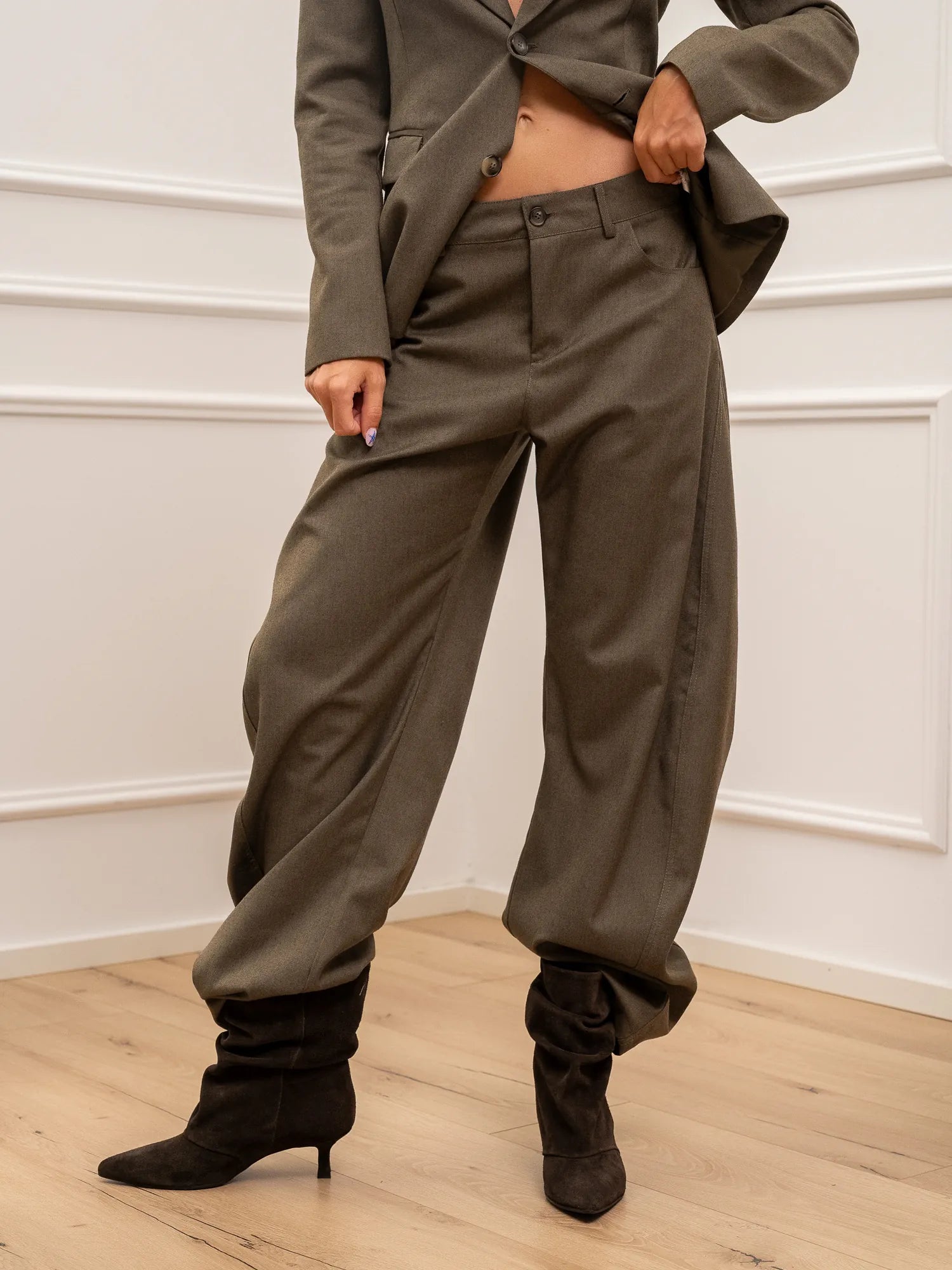 Pantaloni Slim barrel fit oliva - SoAllure