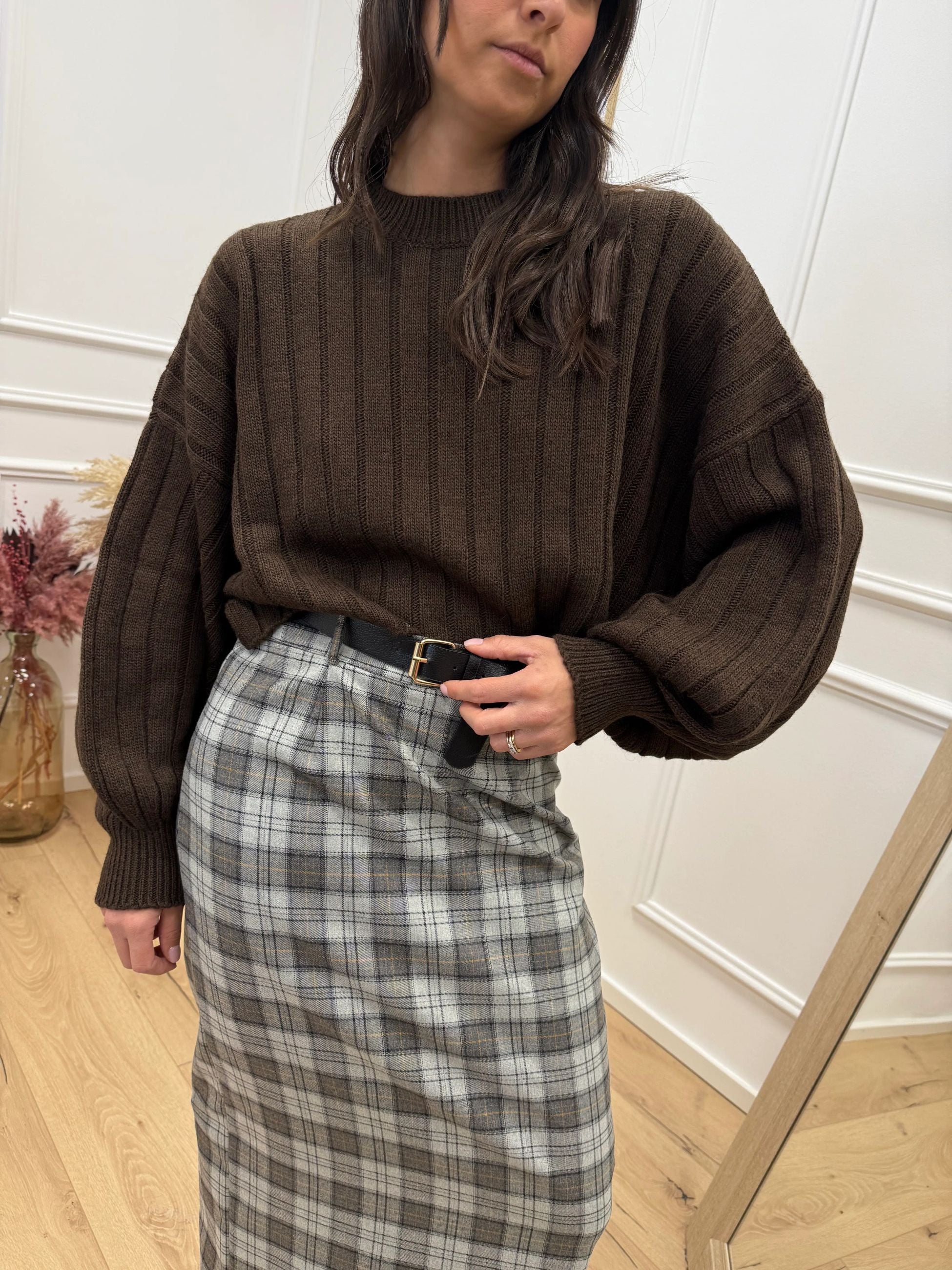 Maglia crop cioccolato con manica balloon - HaveOne