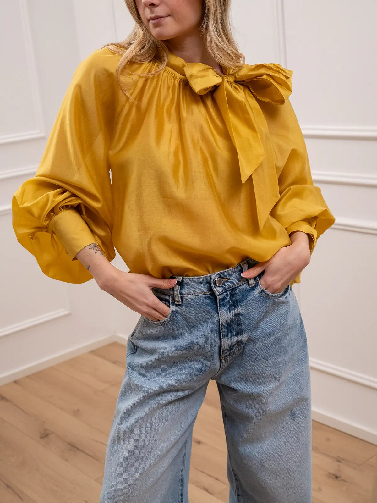 Camicia senape in lyocell con fiocco - Vicolo