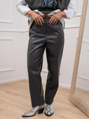 Pantaloni piombo carrot in ecopelle - Vicolo