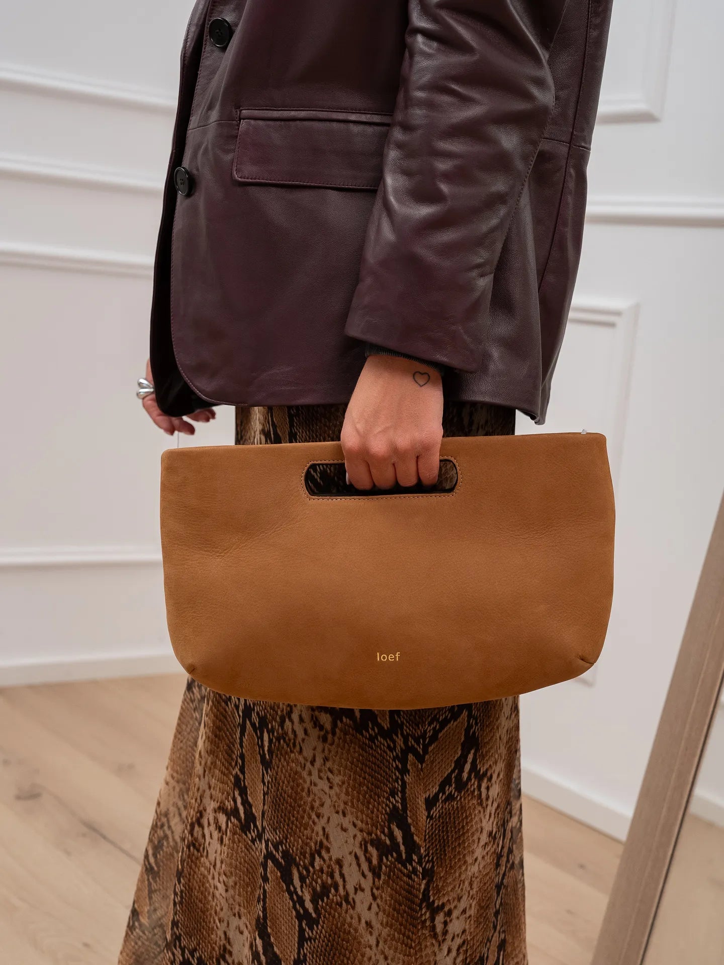 Borsa Dalia in pelle nabuk cognac - Ioef