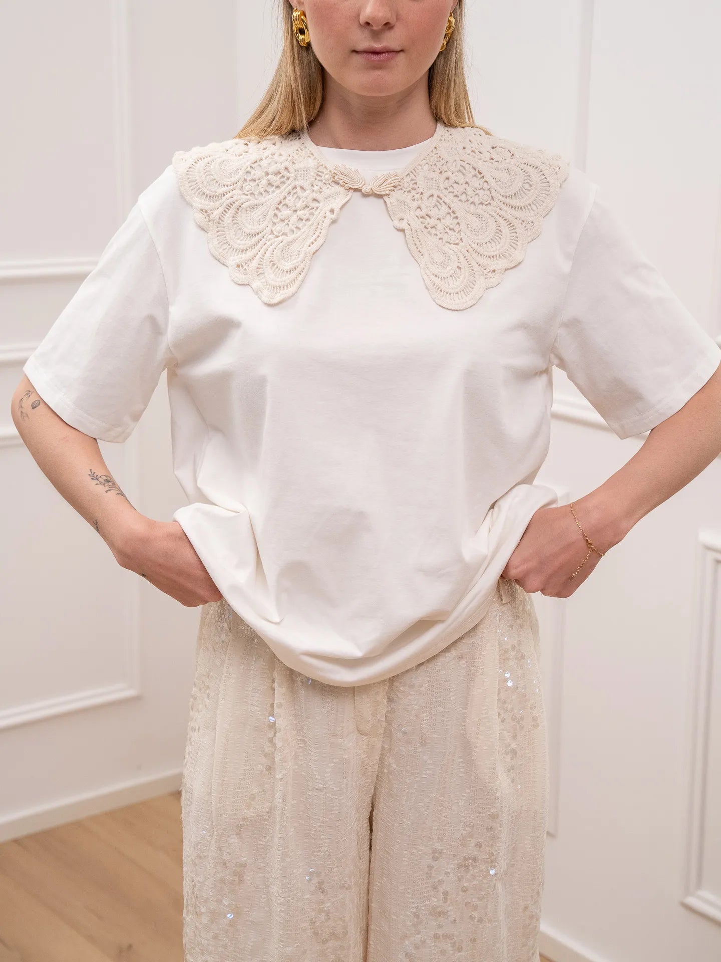 T shirt bianca colletto macramè - You Decide