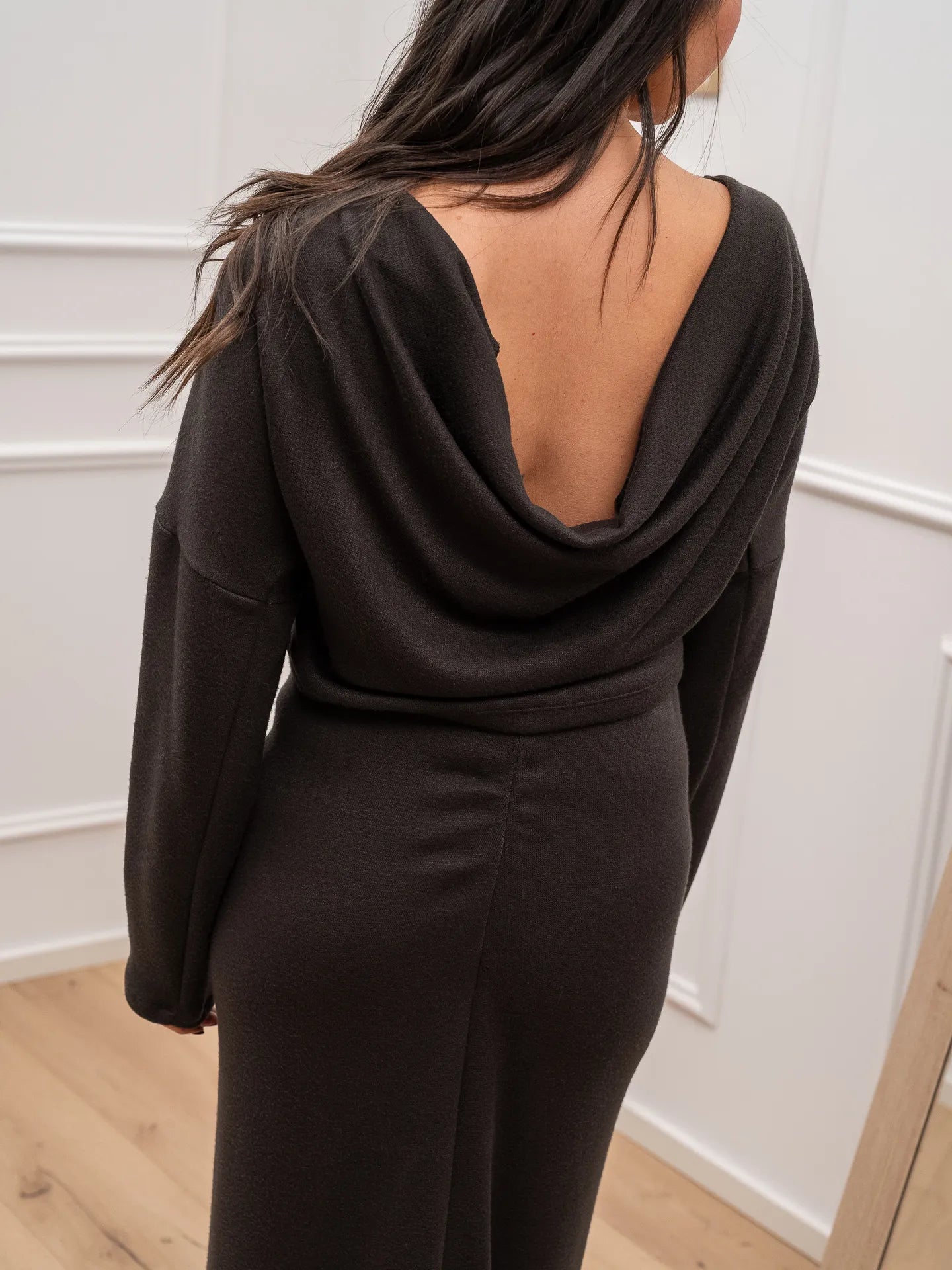 Maglia soft touch moro con scollo anello sul retro - HaveOne