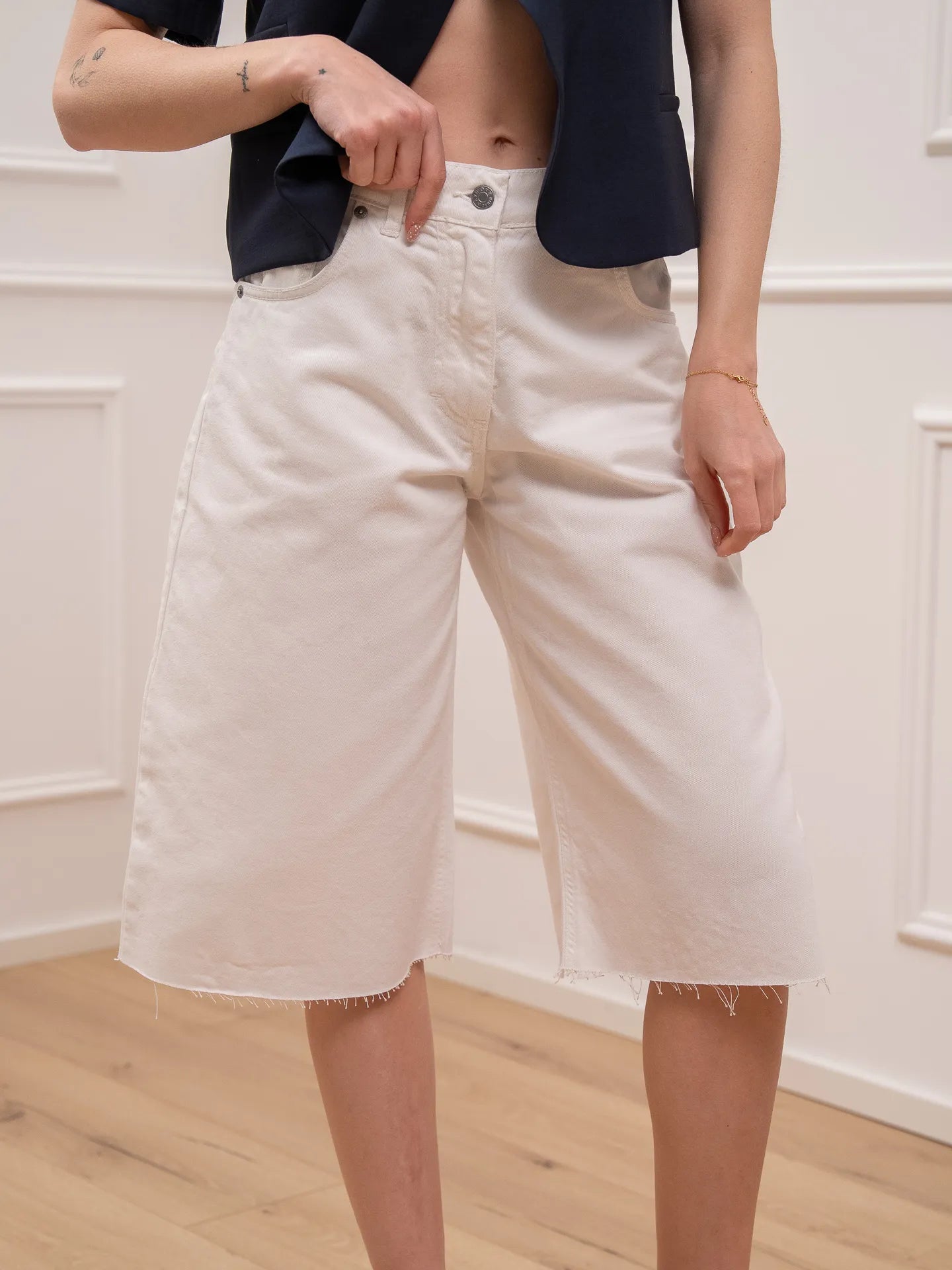 Bermuda Koji denim bianco taglio vivo - HaveOne